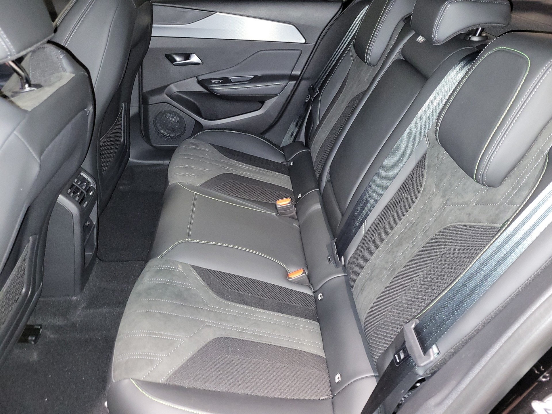 PEUGEOT 308 1.6 PHEV GT-image-5