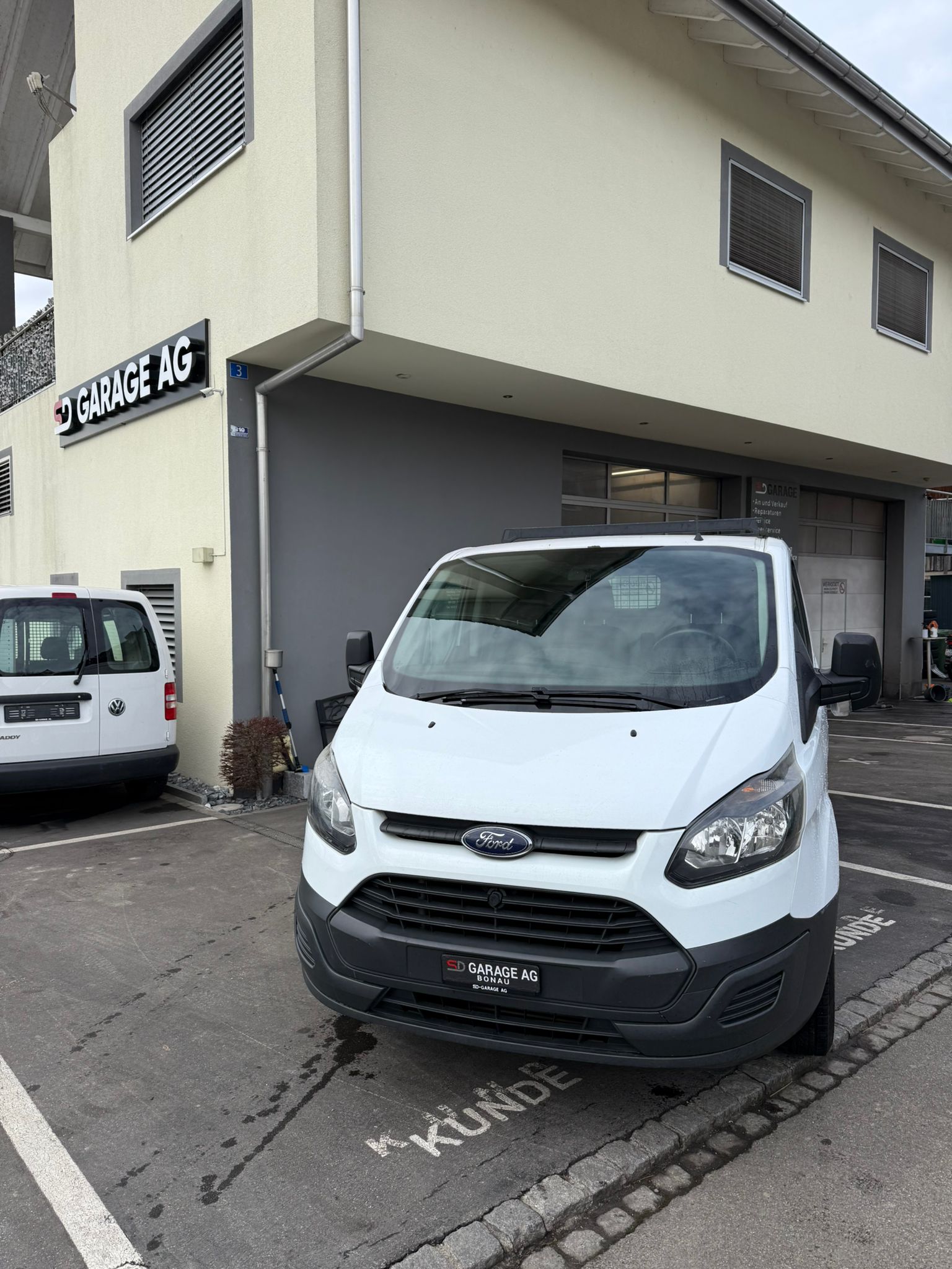 FORD Transit Custom Van 270 L1H1 Ambiente-image-2