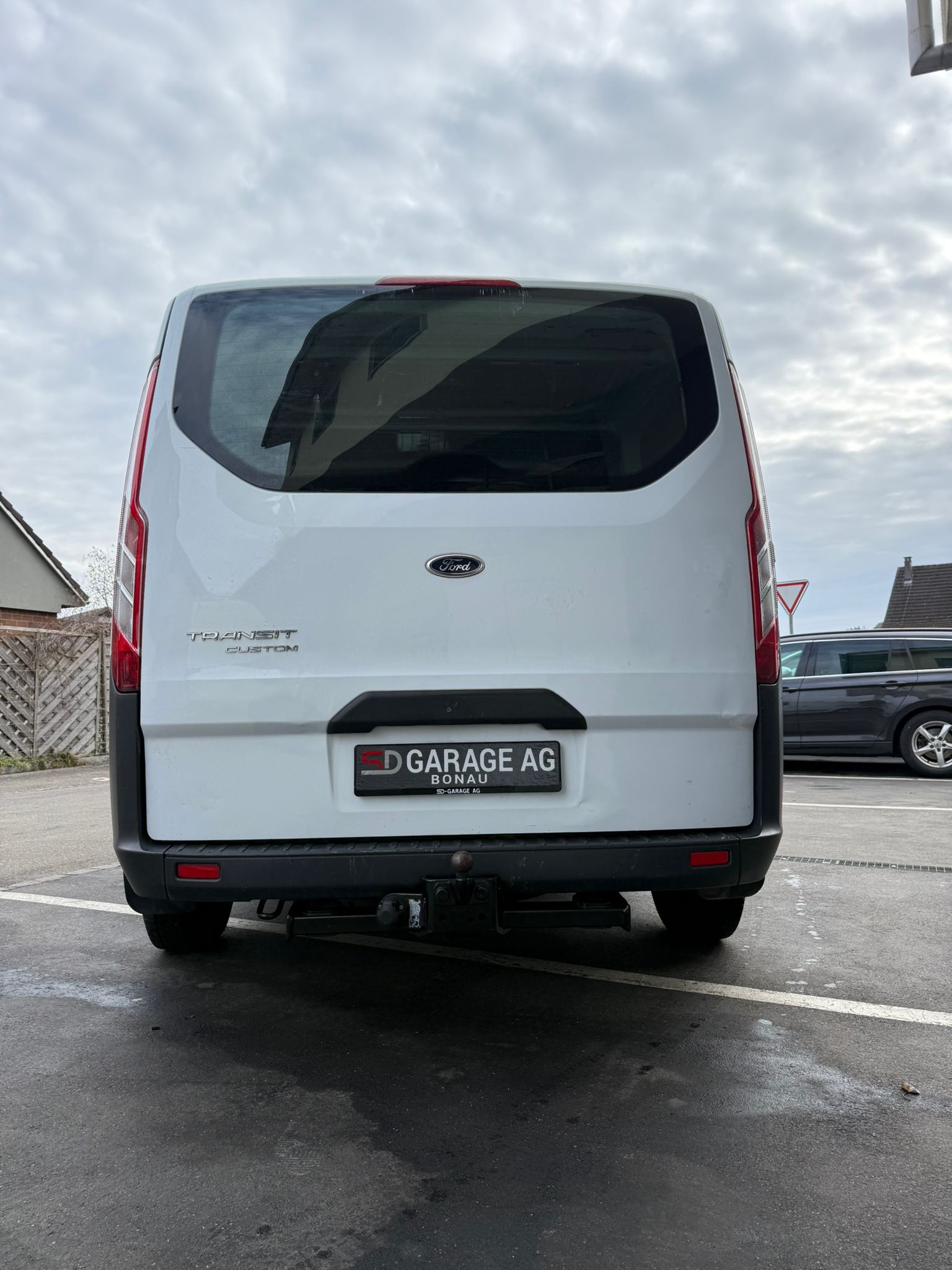 FORD Transit Custom Van 270 L1H1 Ambiente-image-5