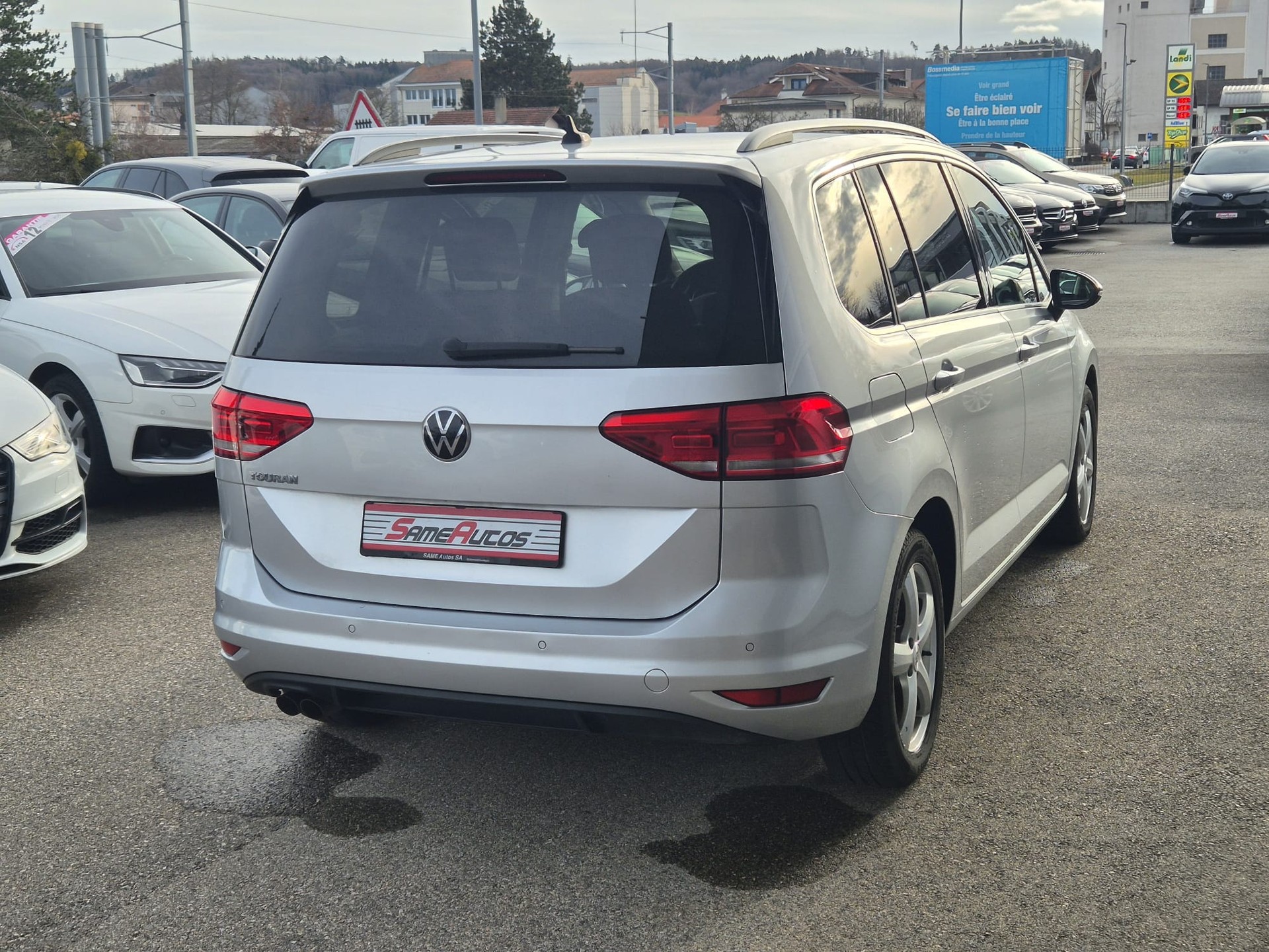 VW Touran 2.0 TDI BlueMotion Technology Comfortline DSG-image-1