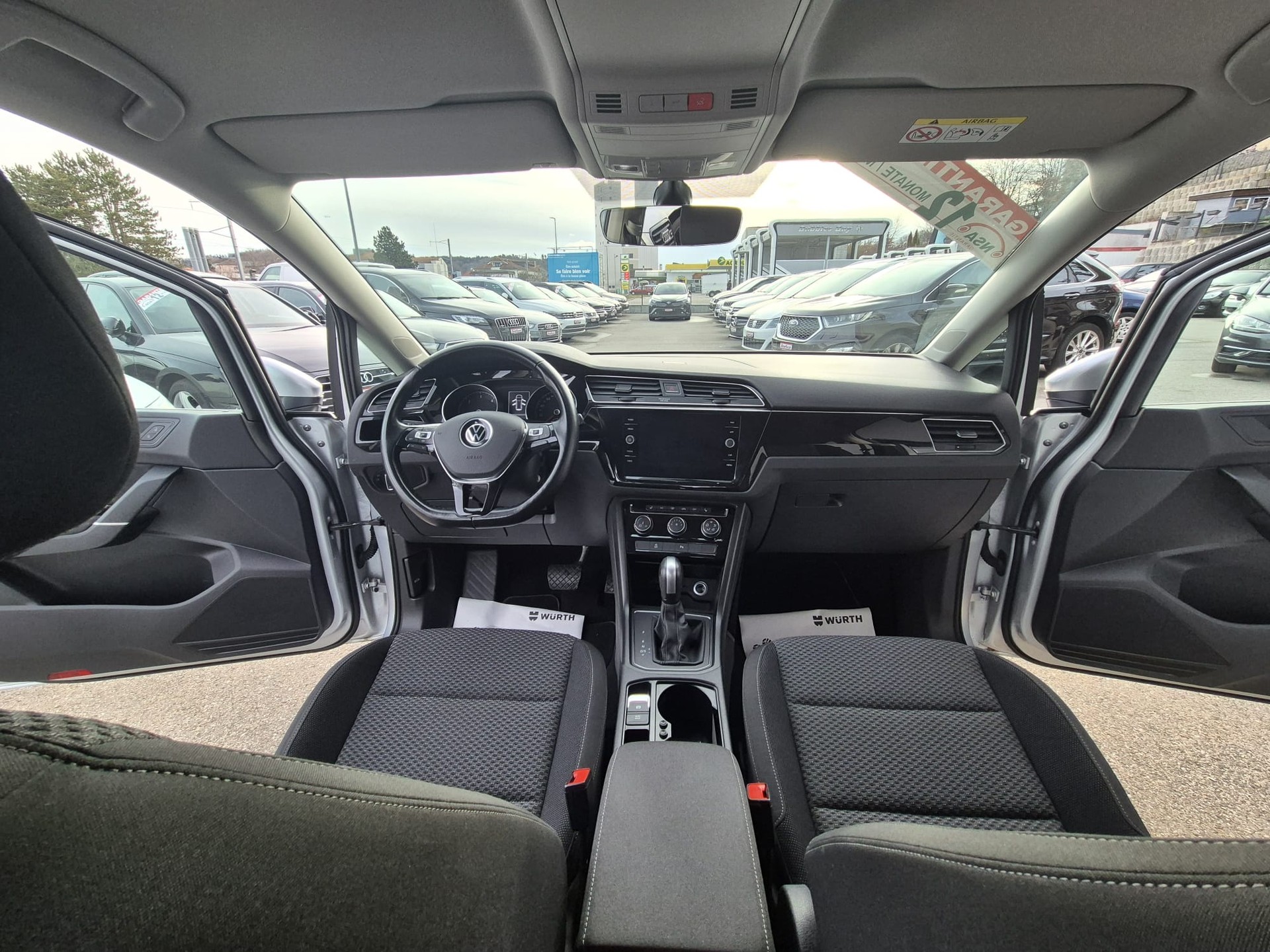 VW Touran 2.0 TDI BlueMotion Technology Comfortline DSG-image-8