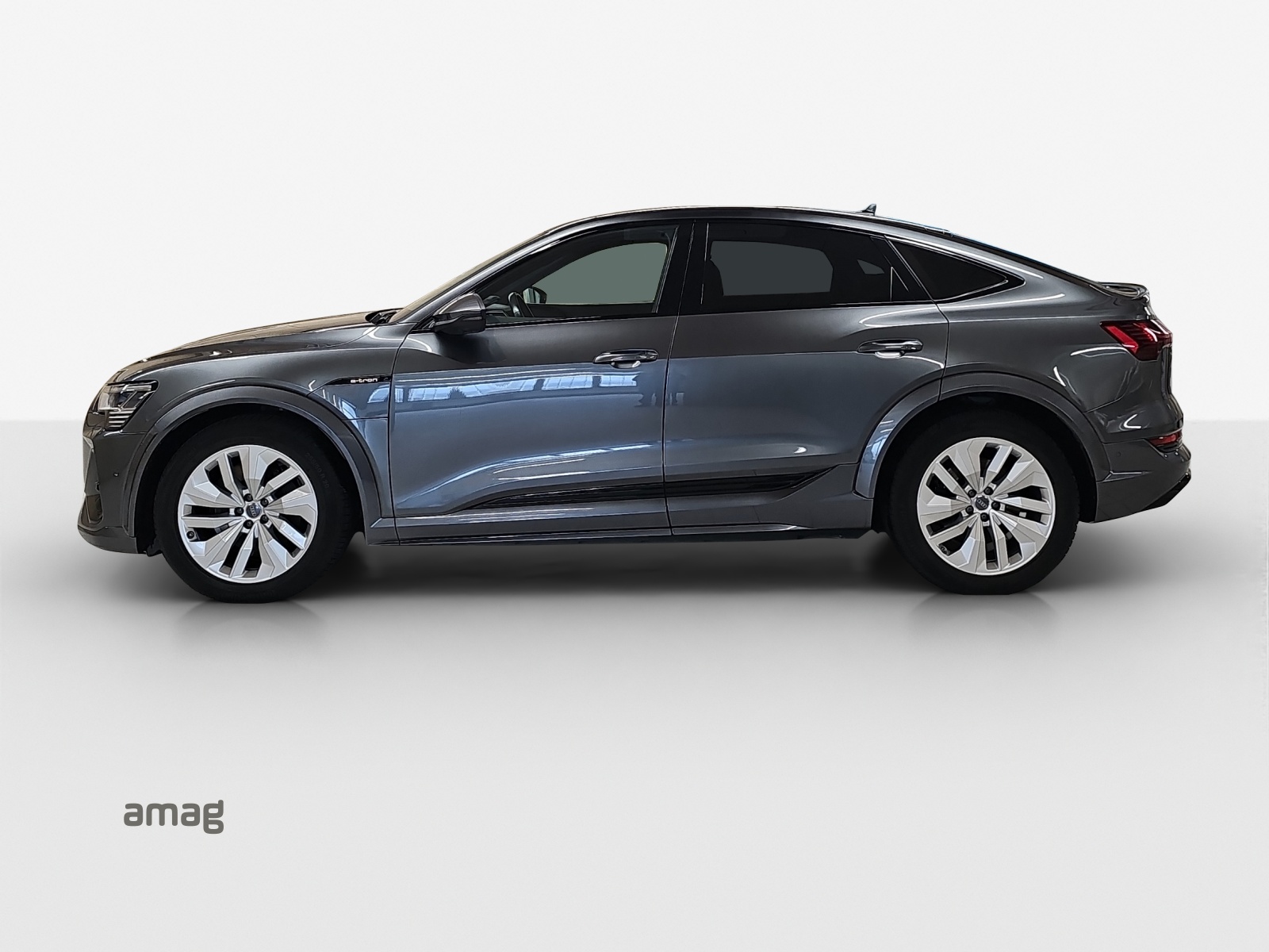 AUDI e-tron S Sportback quattro-image-2