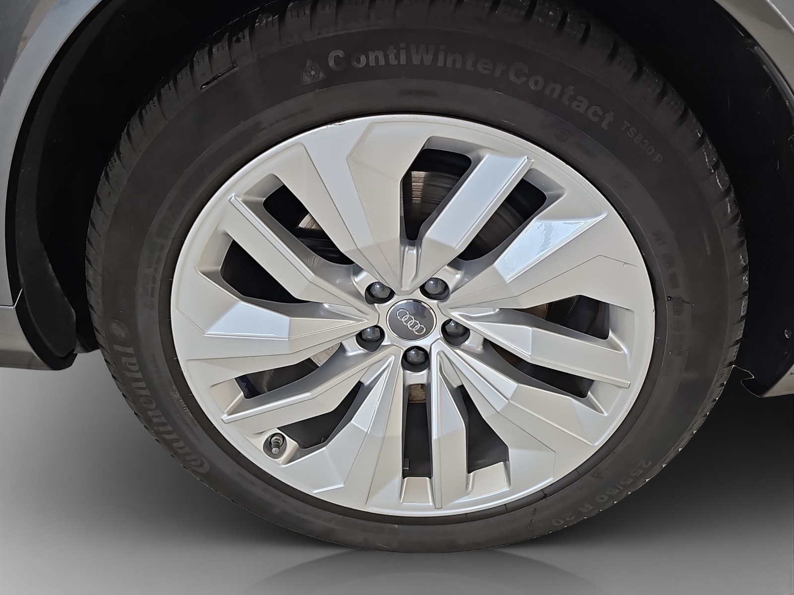AUDI e-tron S Sportback quattro-image-15