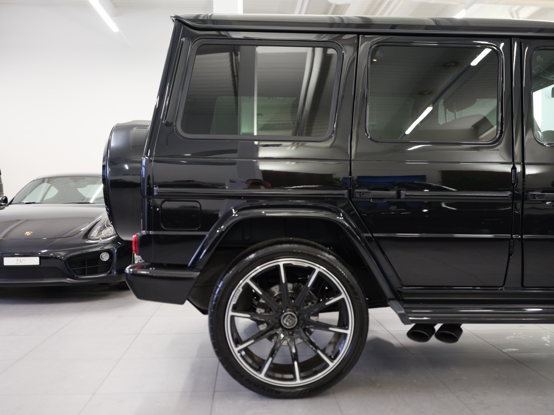MERCEDES-BENZ G 63 AMG Brabus Speedshift Plus 7G-Tronic *Sonderlackierung* *Schiebedach* *AHK*-image-11