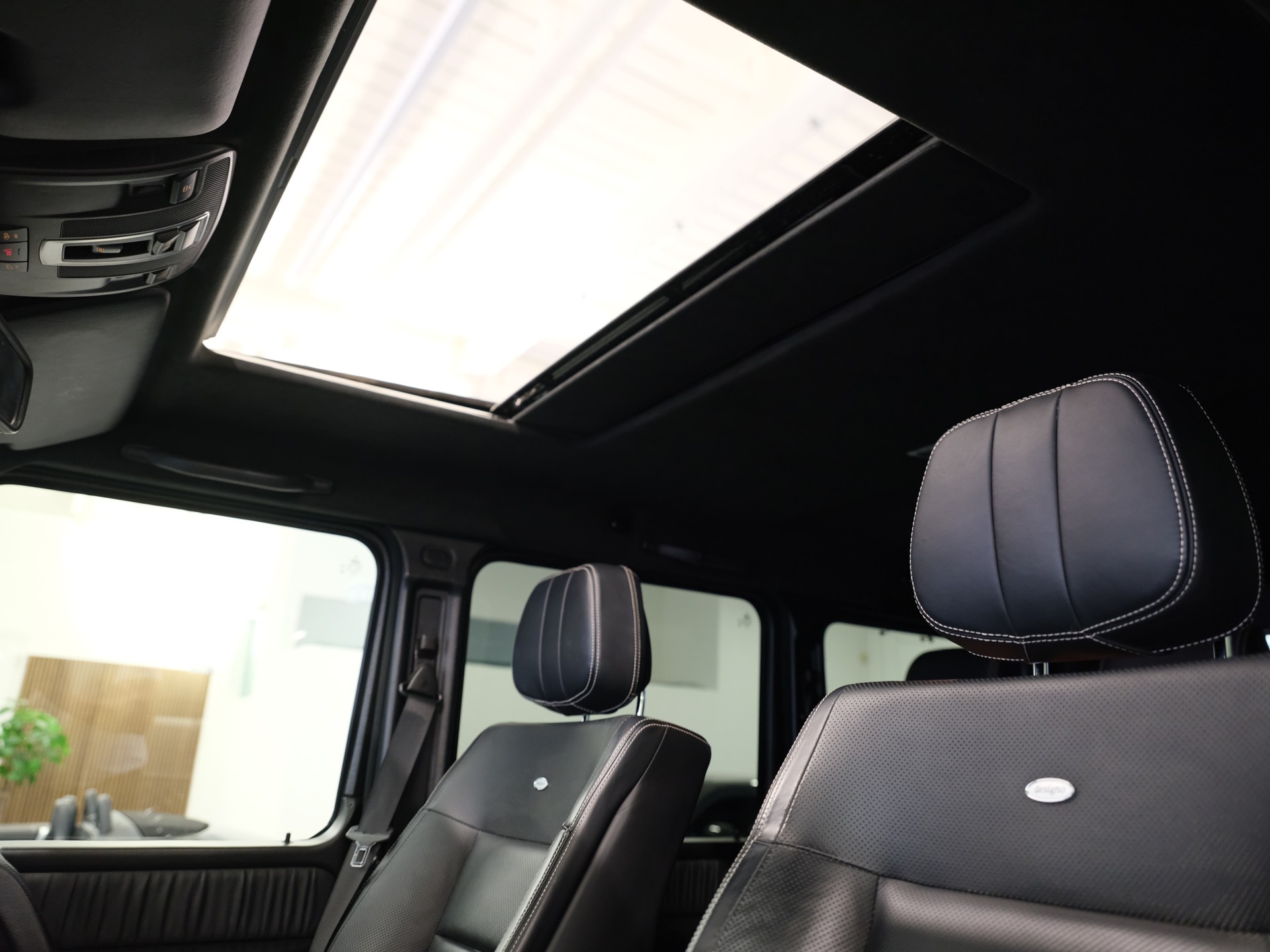 MERCEDES-BENZ G 63 AMG Brabus Speedshift Plus 7G-Tronic *Sonderlackierung* *Schiebedach* *AHK*-image-17
