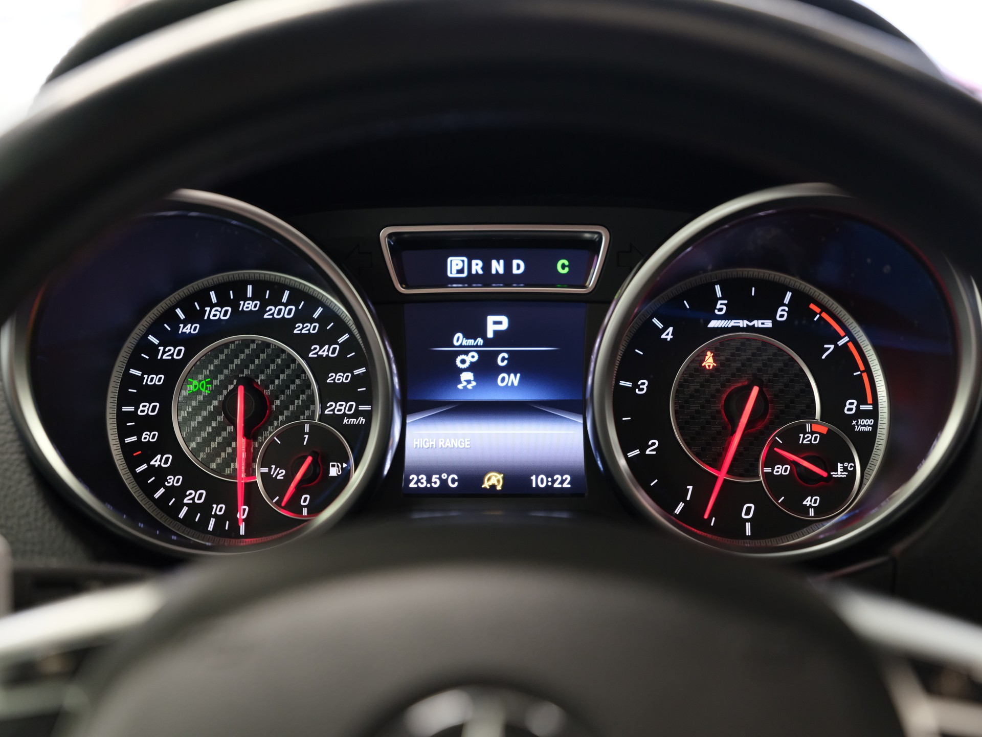 MERCEDES-BENZ G 63 AMG Brabus Speedshift Plus 7G-Tronic *Sonderlackierung* *Schiebedach* *AHK*-image-21