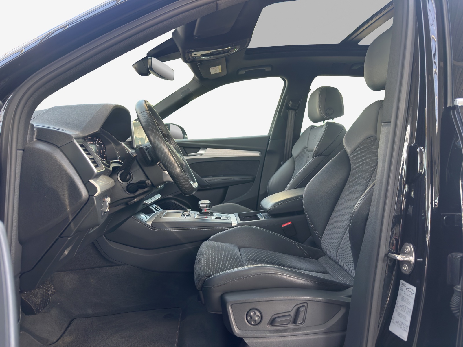 AUDI Q5 55 TFSI e sport quattro-image-8