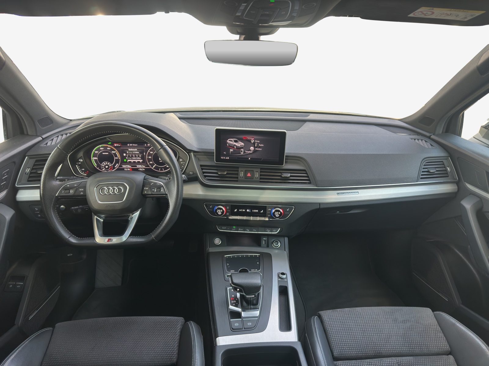 AUDI Q5 55 TFSI e sport quattro-image-9