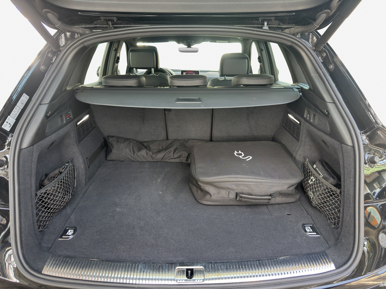 AUDI Q5 55 TFSI e sport quattro-image-13