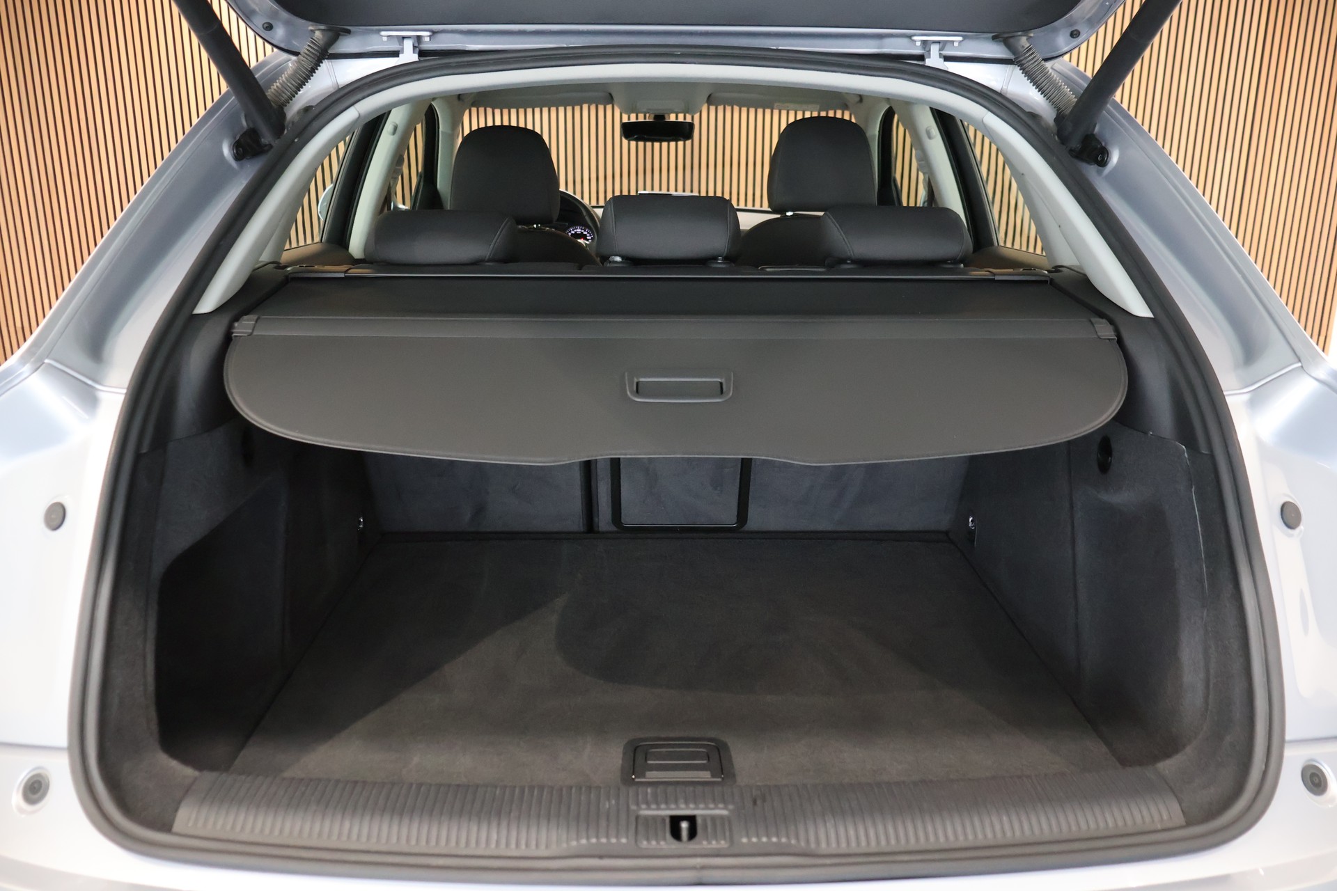 AUDI Q3 1.4 TFSI sport S-tronic-image-12