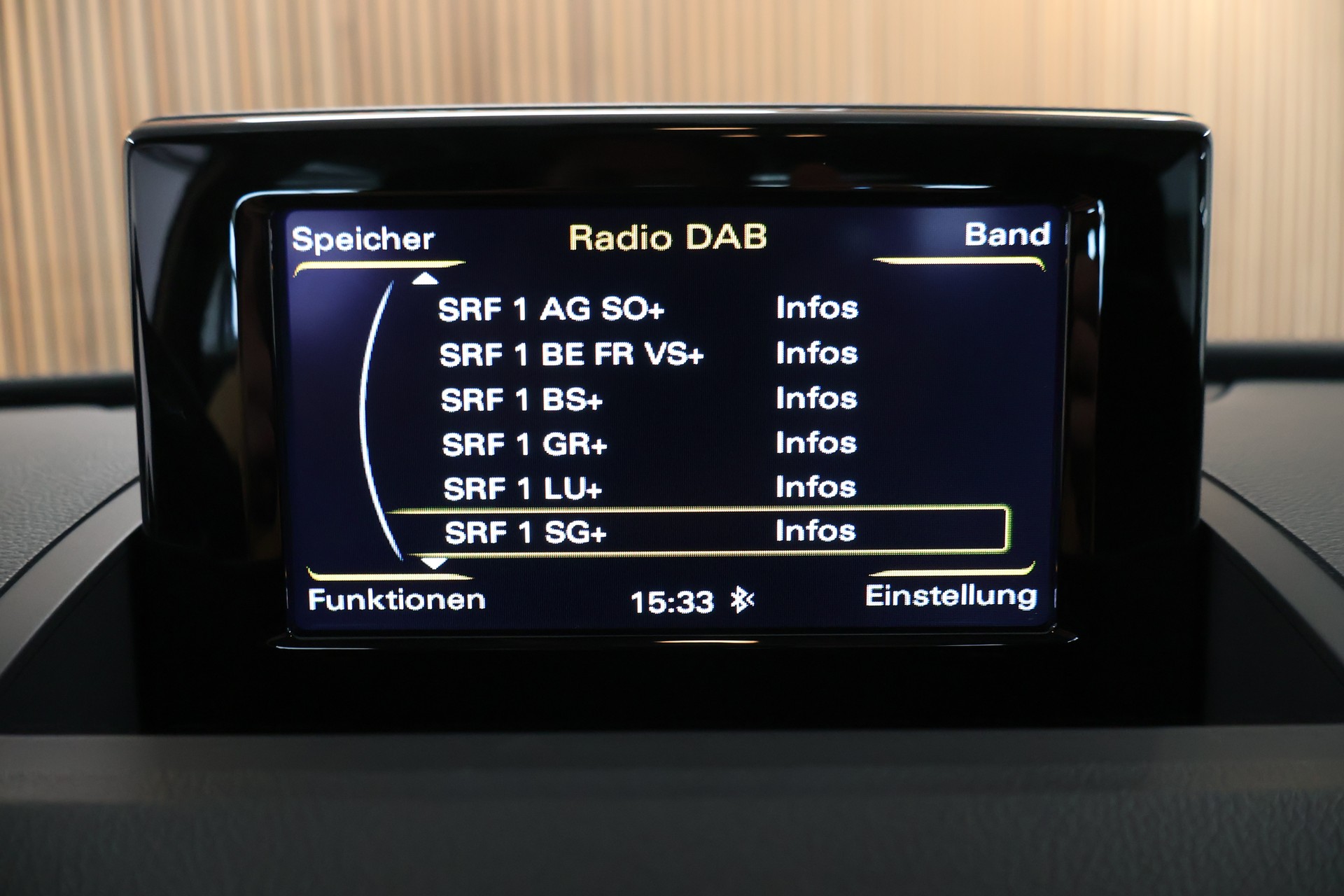 AUDI Q3 1.4 TFSI sport S-tronic-image-23