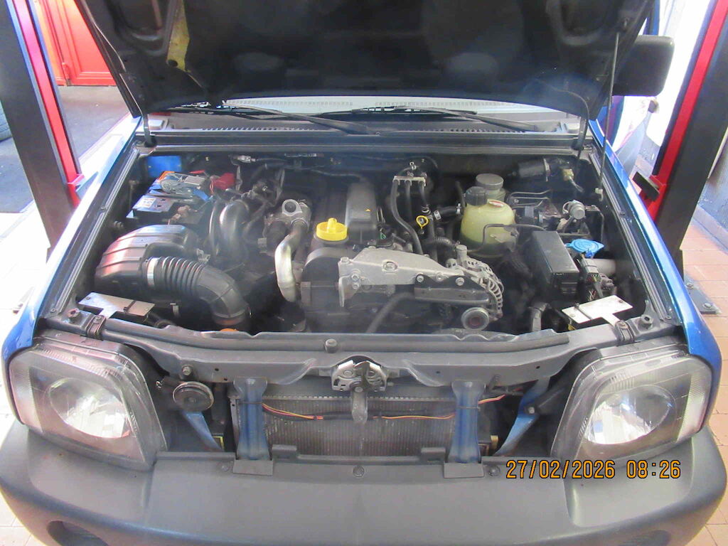 SUZUKI Jimny 1.5 Turbodiesel (JLX) GL Top-image-11