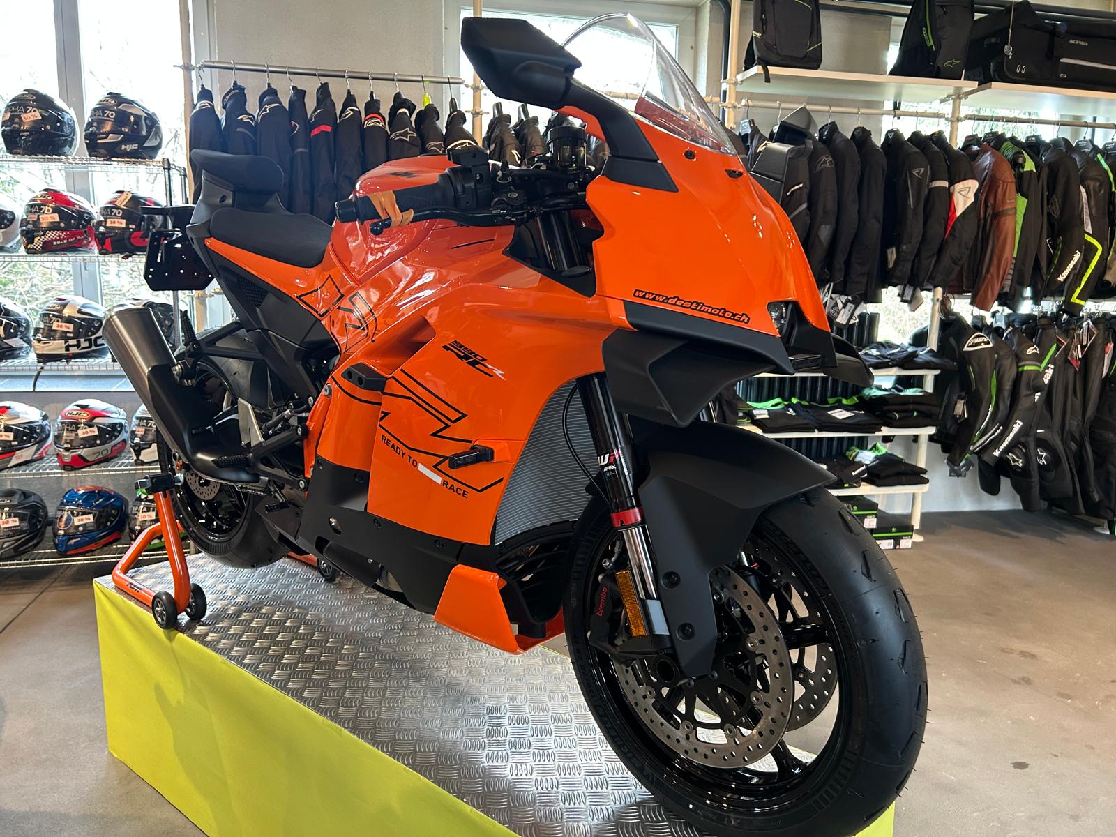 KTM RC R-image-5