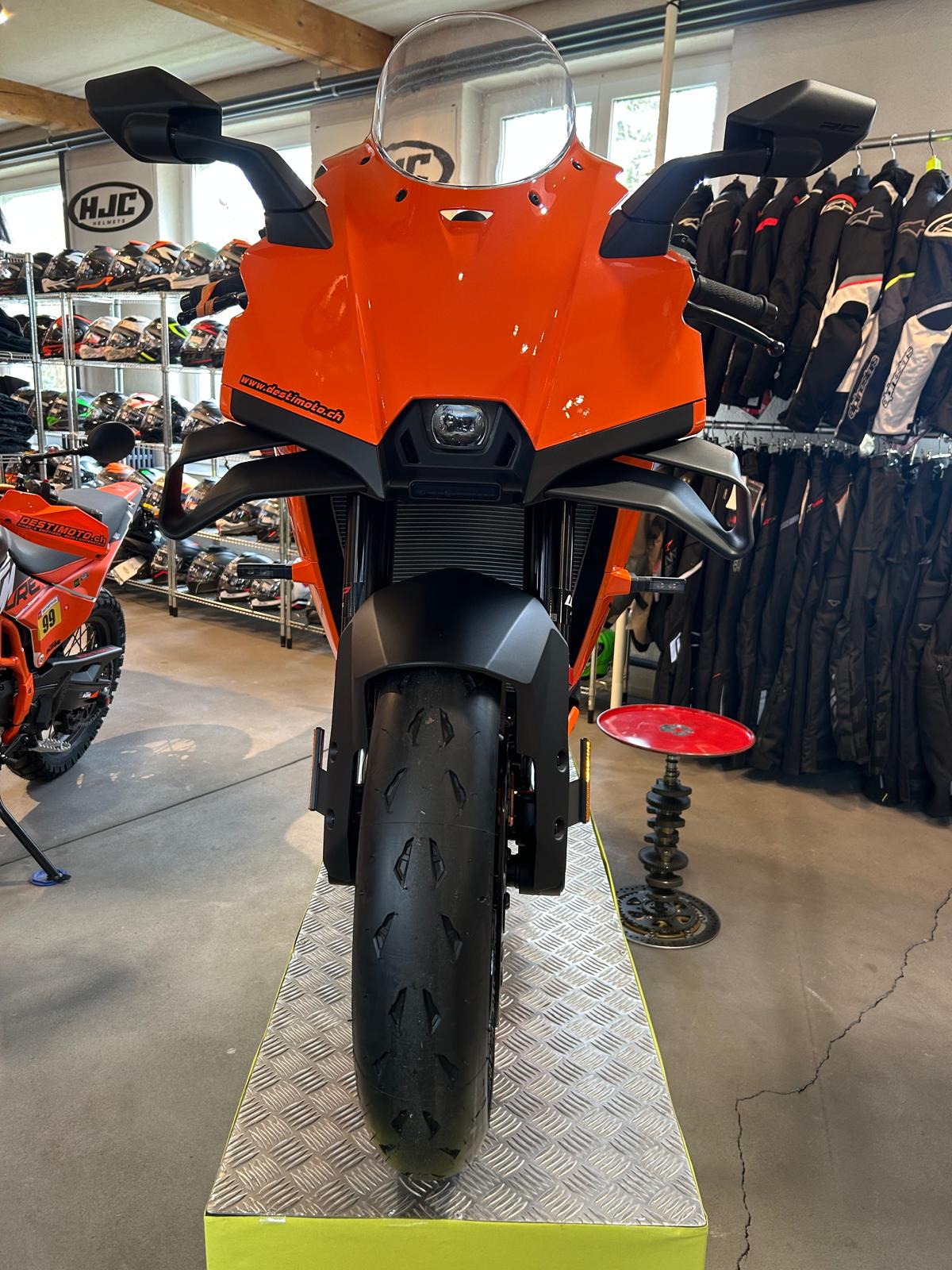 KTM RC R-image-3