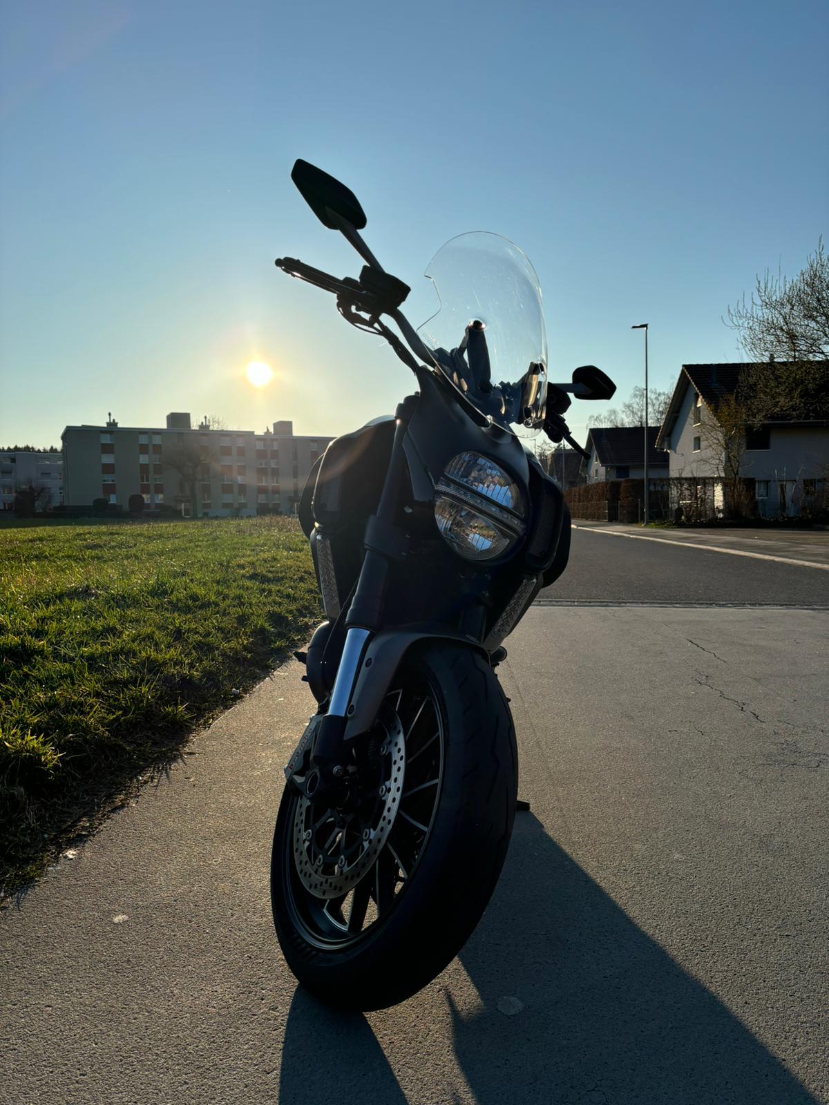 DUCATI Diavel 1200 Strada-image-5