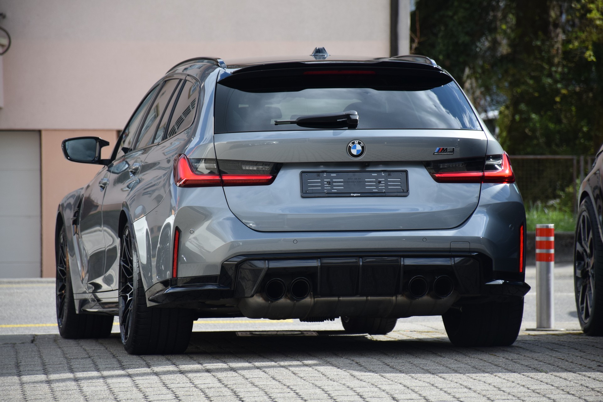 BMW M3 Touring xDrive Competition M LCI-image-9