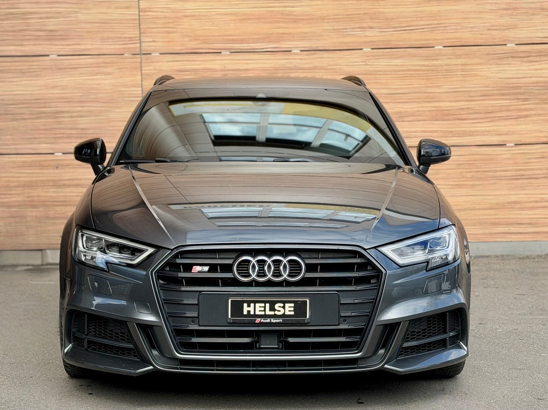 AUDI S3 Sportback 2.0 TFSI quattro S-tronic - Daytonagrau --image-2