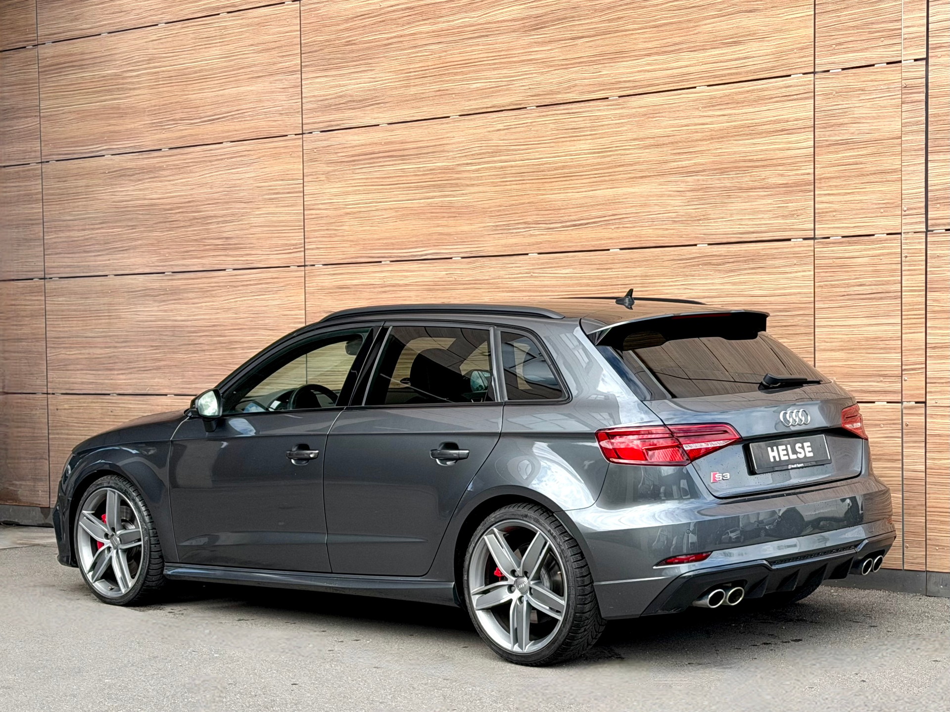 AUDI S3 Sportback 2.0 TFSI quattro S-tronic - Daytonagrau --image-4