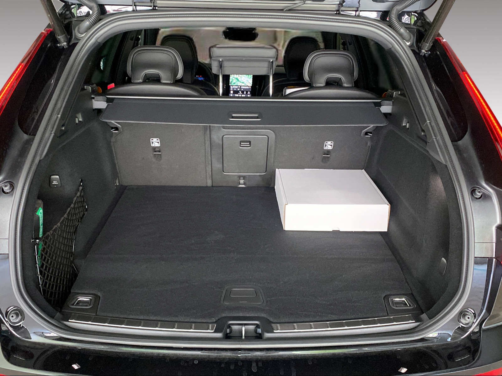 VOLVO XC60 2.0 T8 TE Polestar eAWD Last Edition-image-13