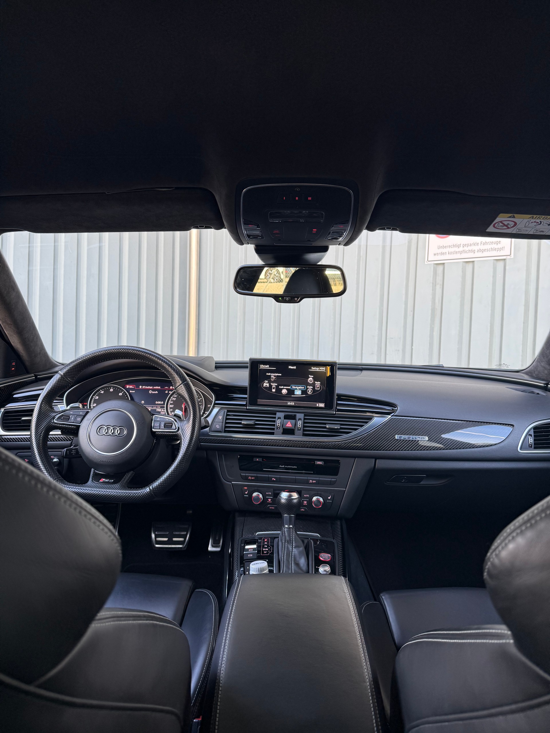 AUDI RS6 Performance-image-4