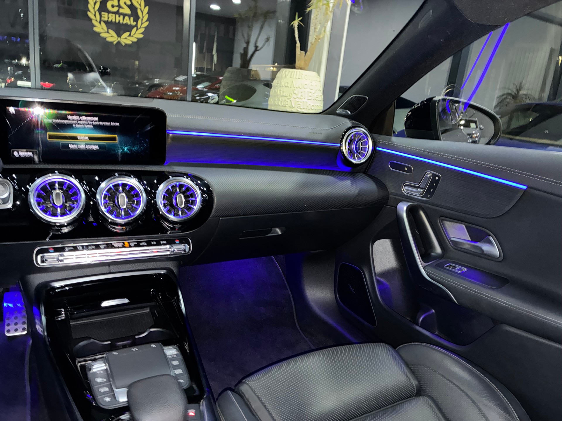 MERCEDES-BENZ CLA Shooting Brake 45 S AMG 4Matic+ 8G-DCT-image-10