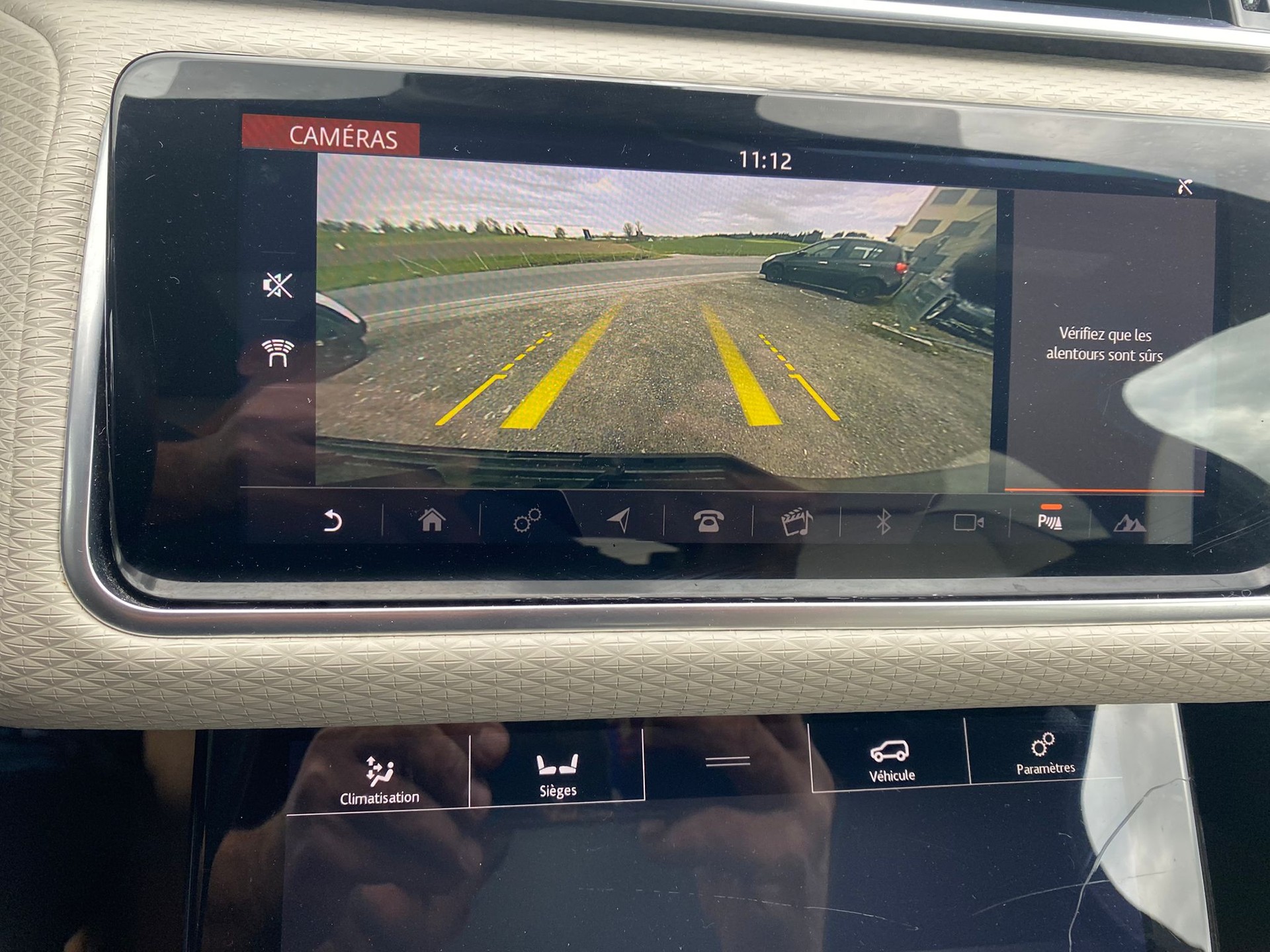 LAND ROVER Range Rover Velar R-Dynamic D 240 SE Automatic-image-12