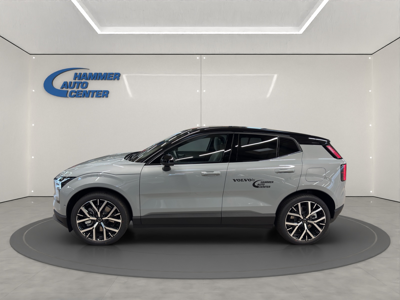 VOLVO EX30 E60 Twin Ultra Performance AWD-image-1