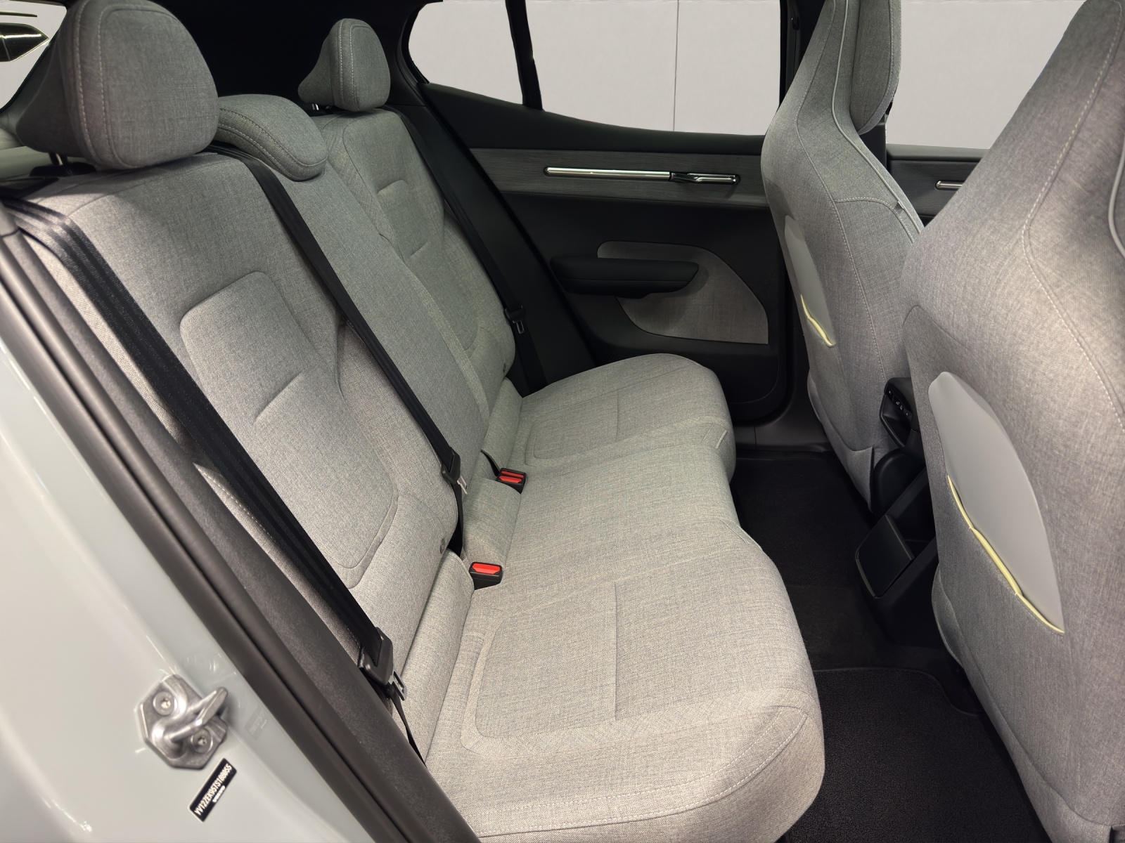 VOLVO EX30 E60 Twin Ultra Performance AWD-image-12
