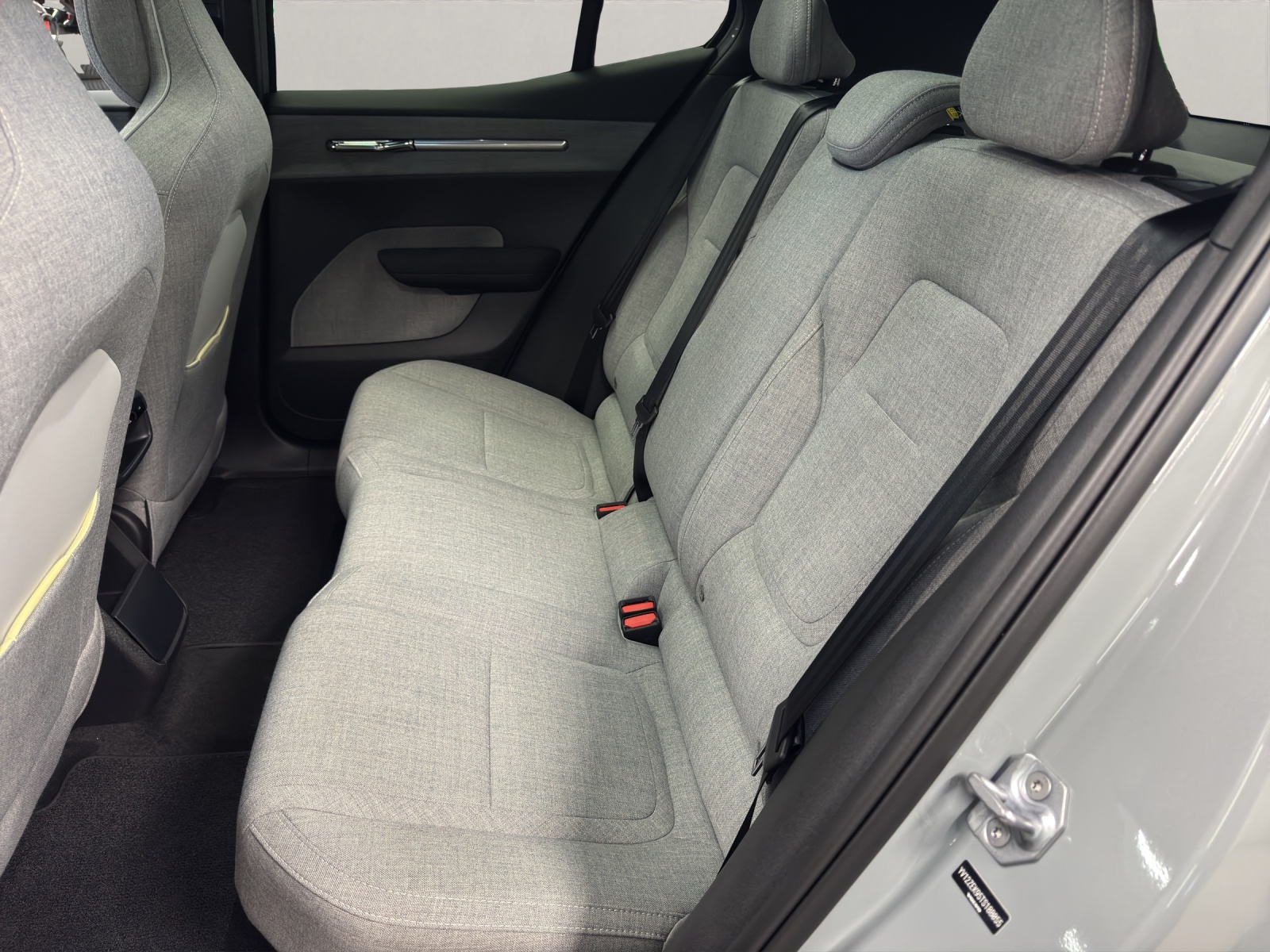 VOLVO EX30 E60 Twin Ultra Performance AWD-image-8