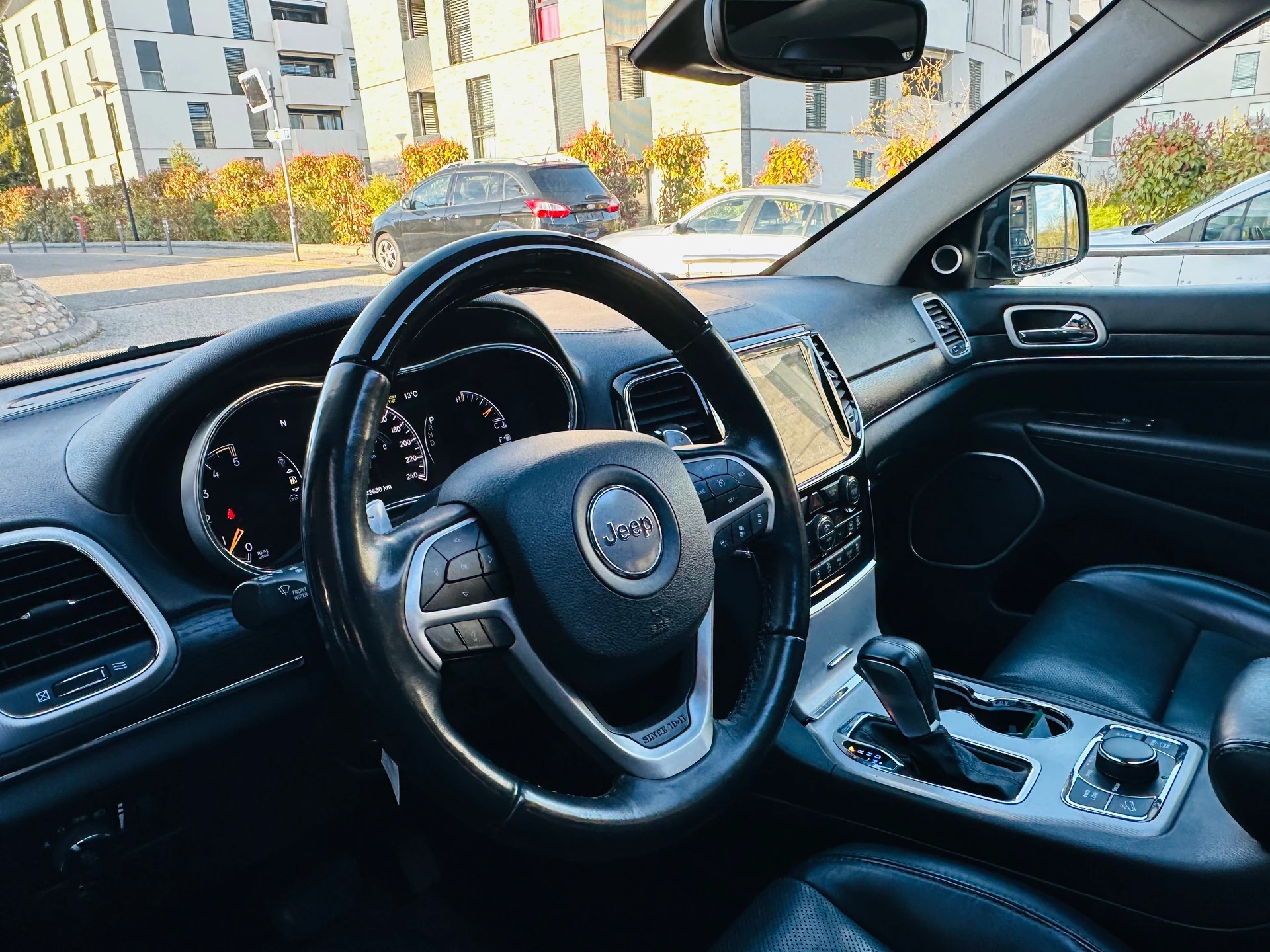 JEEP Grand Cherokee 3.0 CRD Summit Automatic-image-18