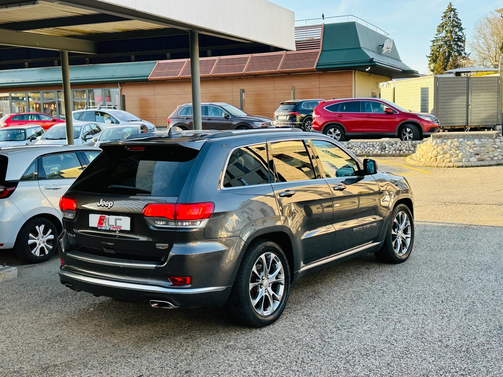 JEEP Grand Cherokee 3.0 CRD Summit Automatic-image-12