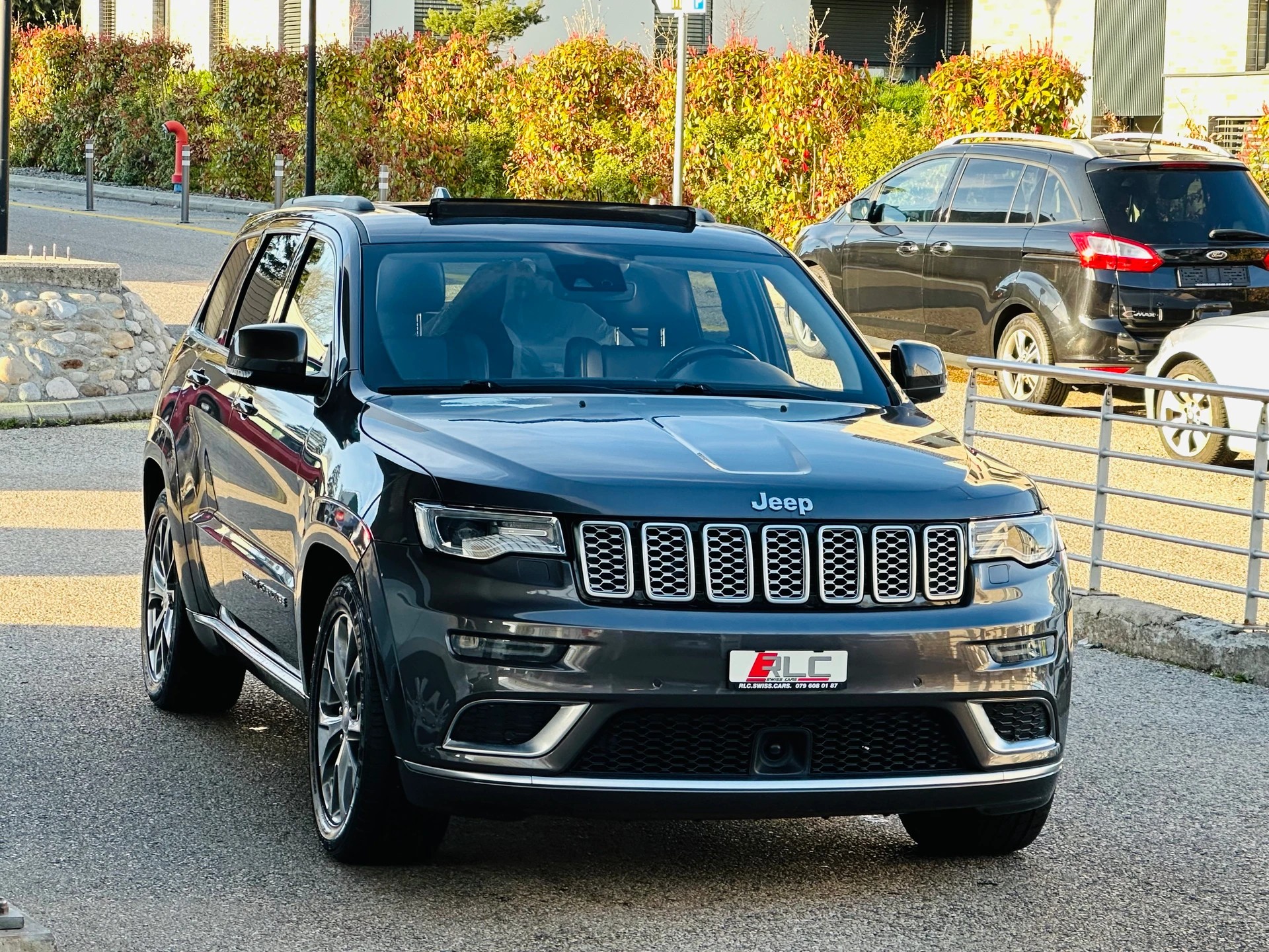 JEEP Grand Cherokee 3.0 CRD Summit Automatic-image-9