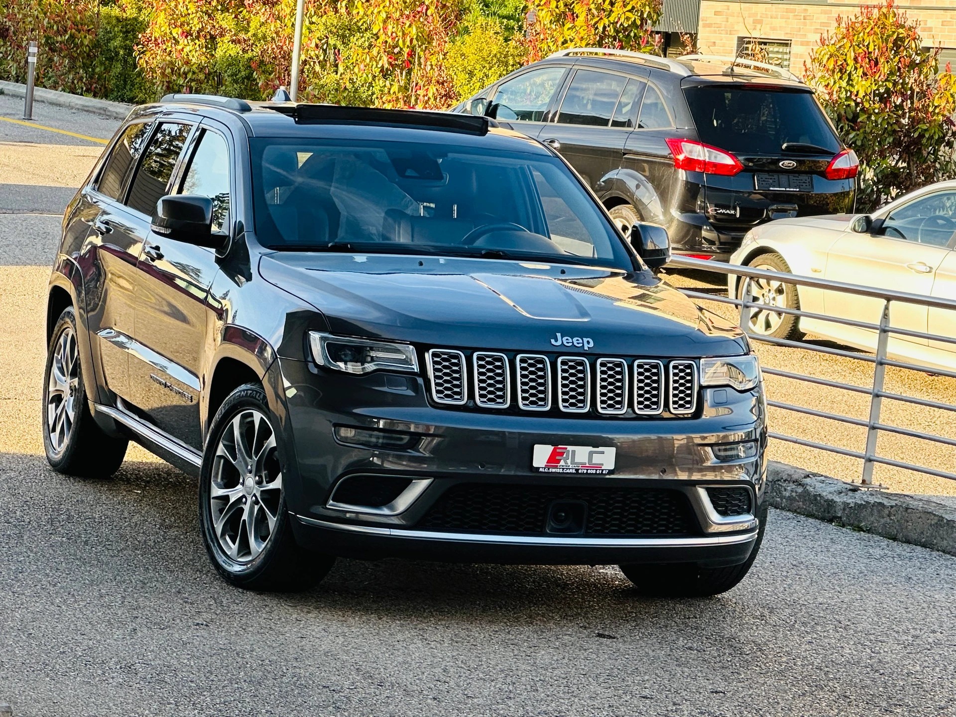 JEEP Grand Cherokee 3.0 CRD Summit Automatic-image-4