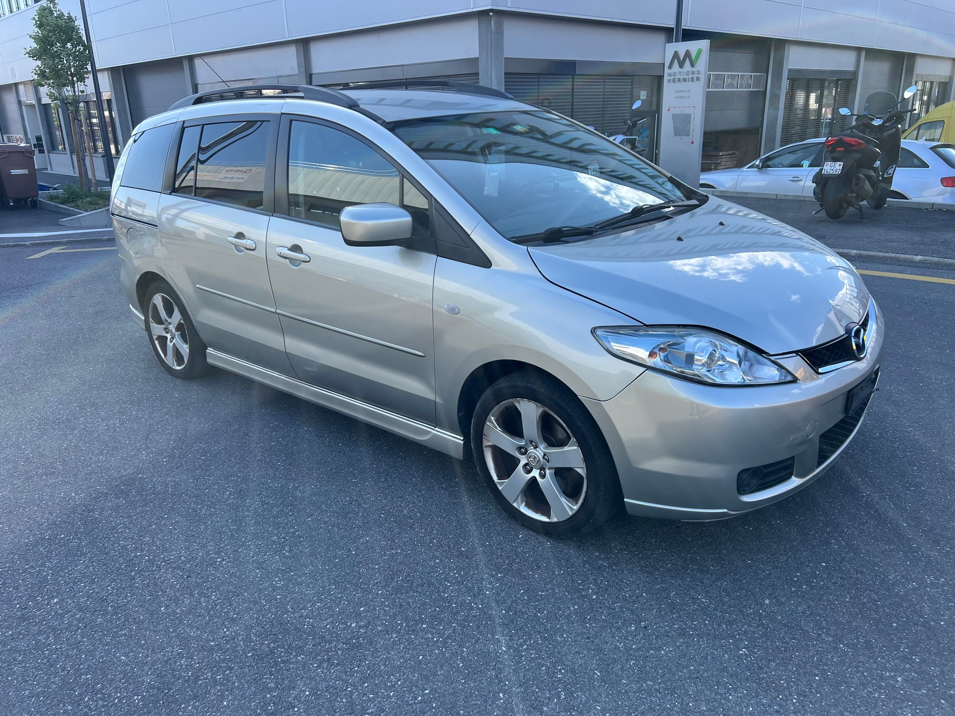MAZDA 5 2.0 16V Confort-image-7
