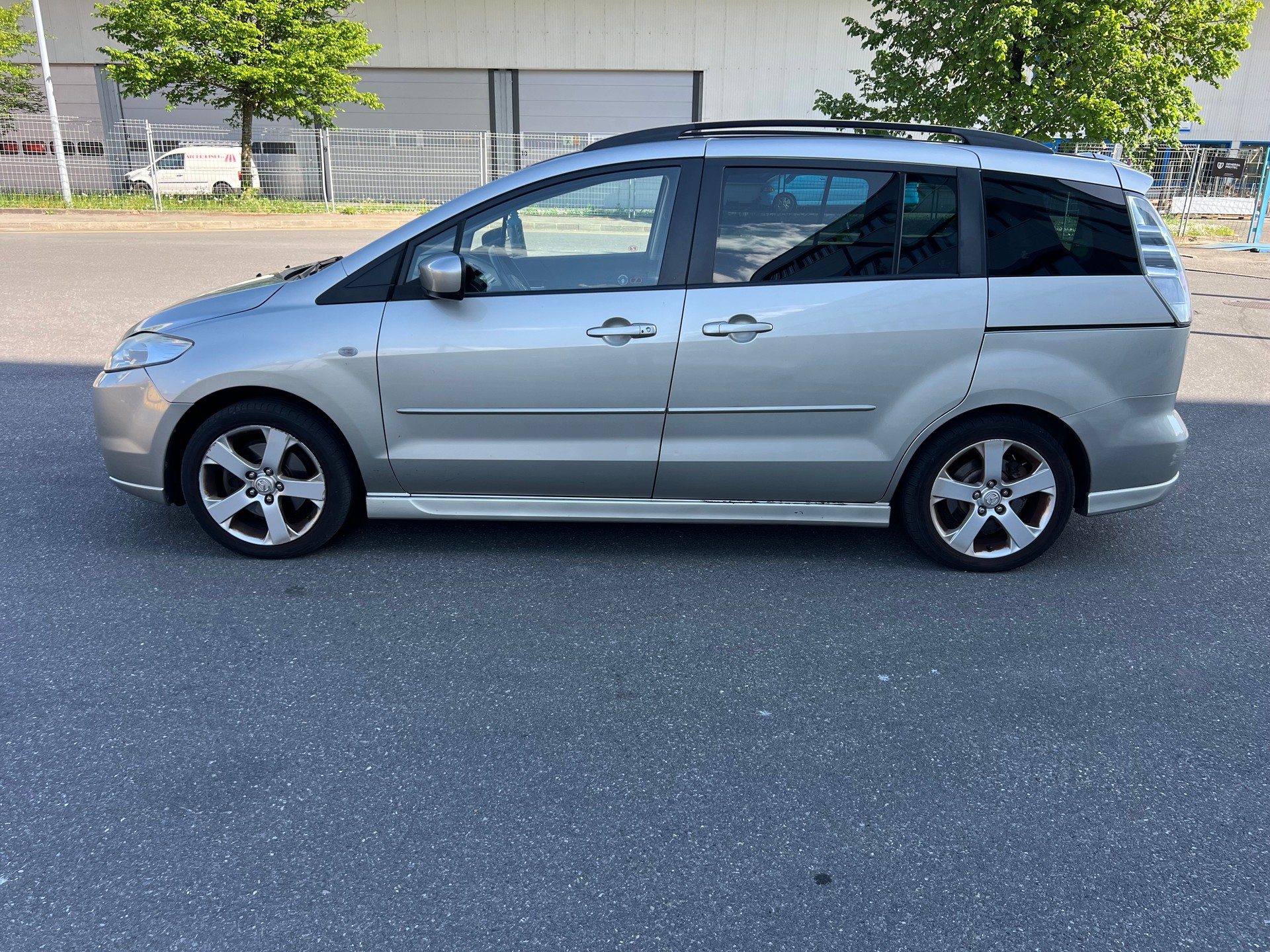 MAZDA 5 2.0 16V Confort-image-2