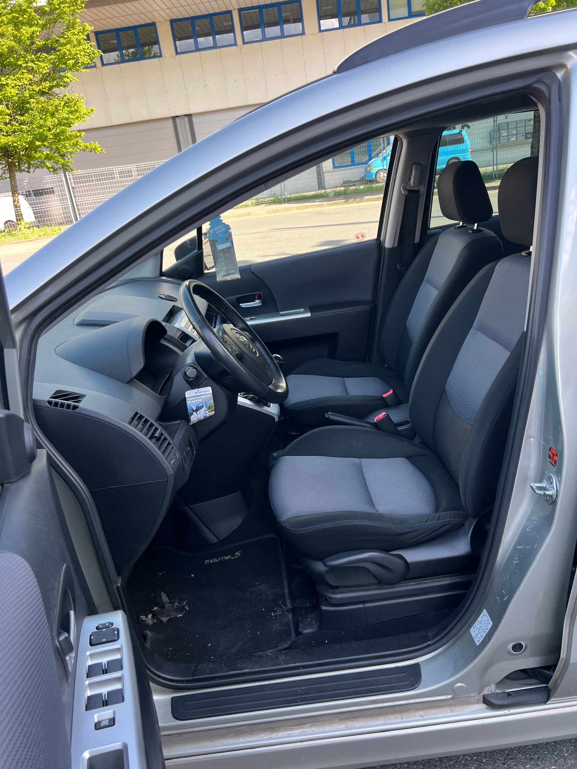 MAZDA 5 2.0 16V Confort-image-9
