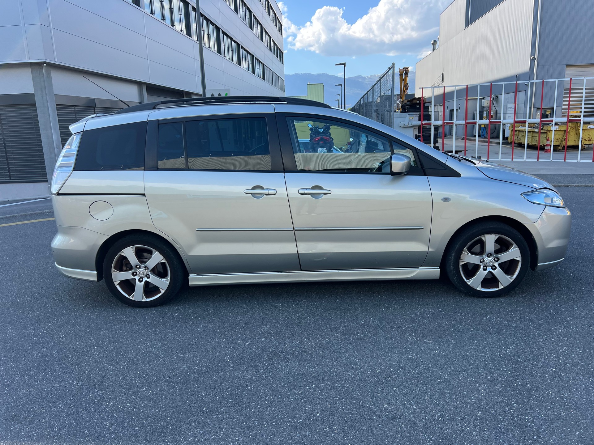 MAZDA 5 2.0 16V Confort-image-6