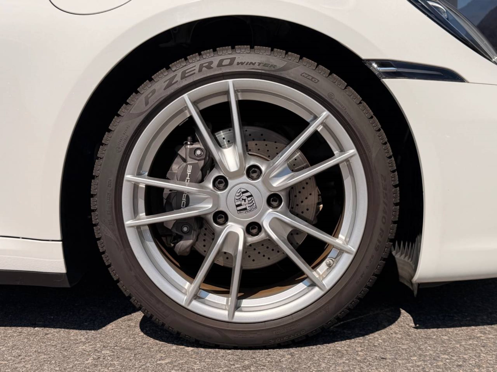PORSCHE 911 Carrera 4 (MY24)-image-10