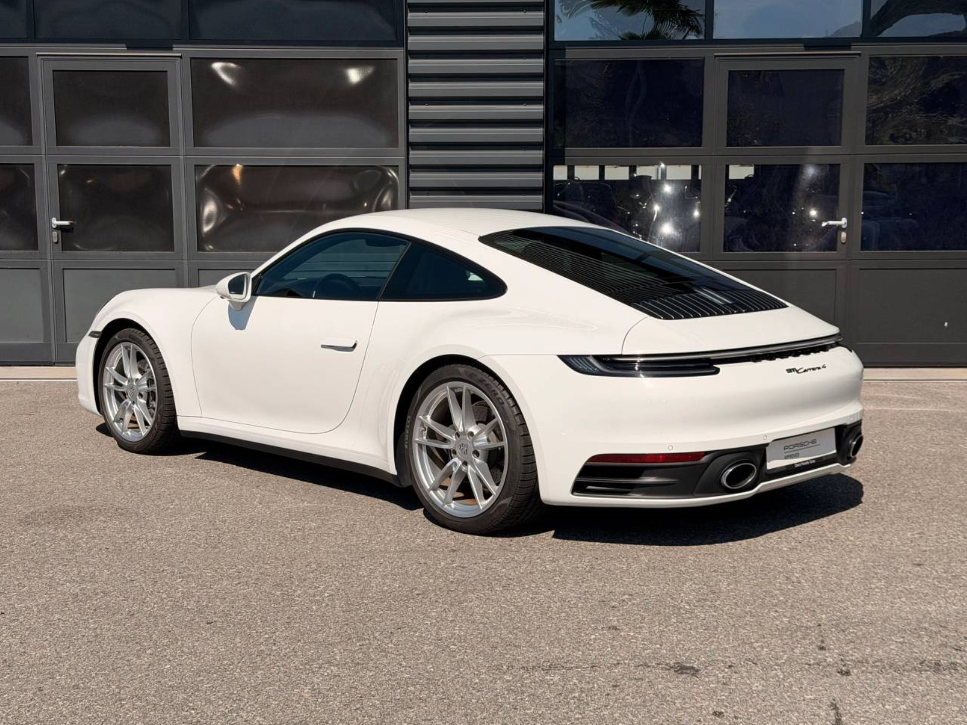 PORSCHE 911 Carrera 4 (MY24)-image-2