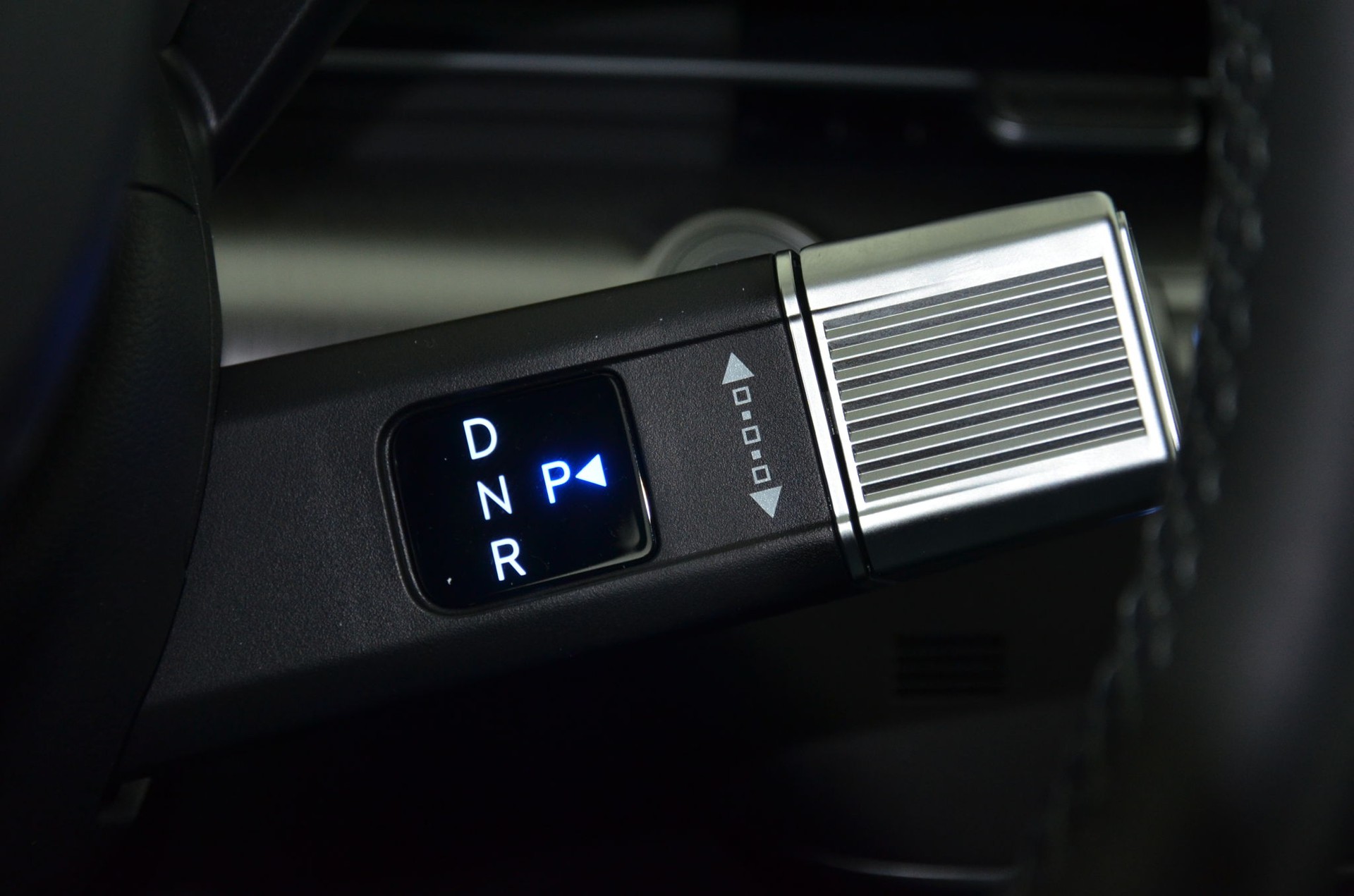 HYUNDAI Kona EV 65.4 kWh Premium *360°*-image-23