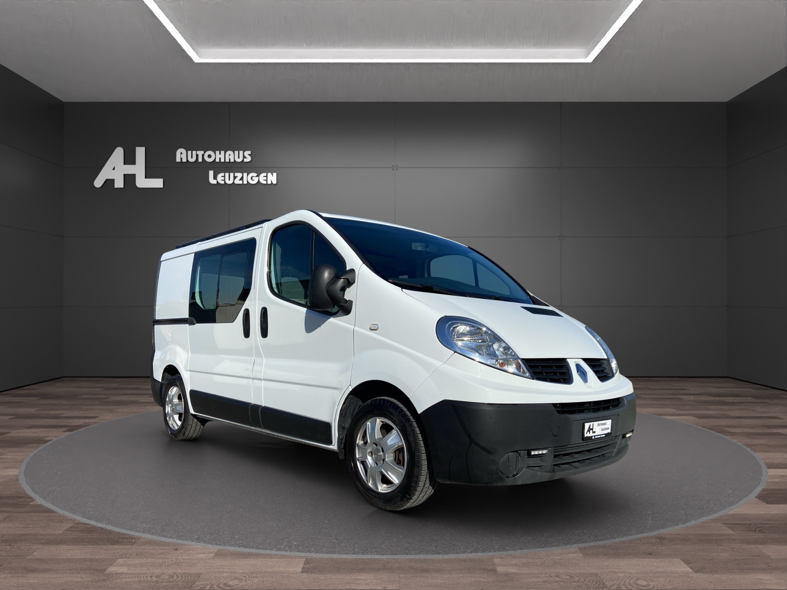 RENAULT Trafic 2.0 dCi 90 2.7t L1H1-image-6