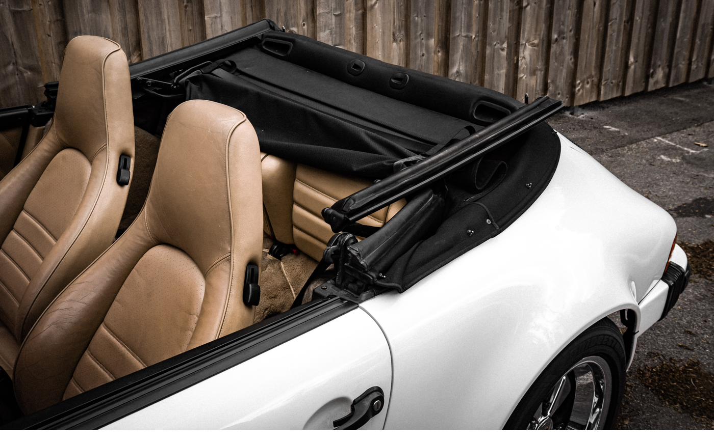 PORSCHE 911 Carrera Cabrio-image-3