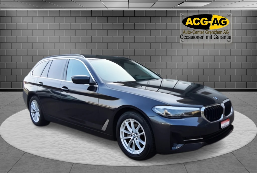 BMW 520d xDrive 48V Touring Steptronic ** Leder ** Gr.Navi ** Parkhilfe v+h ** RF-Kamera 360° **-image-0