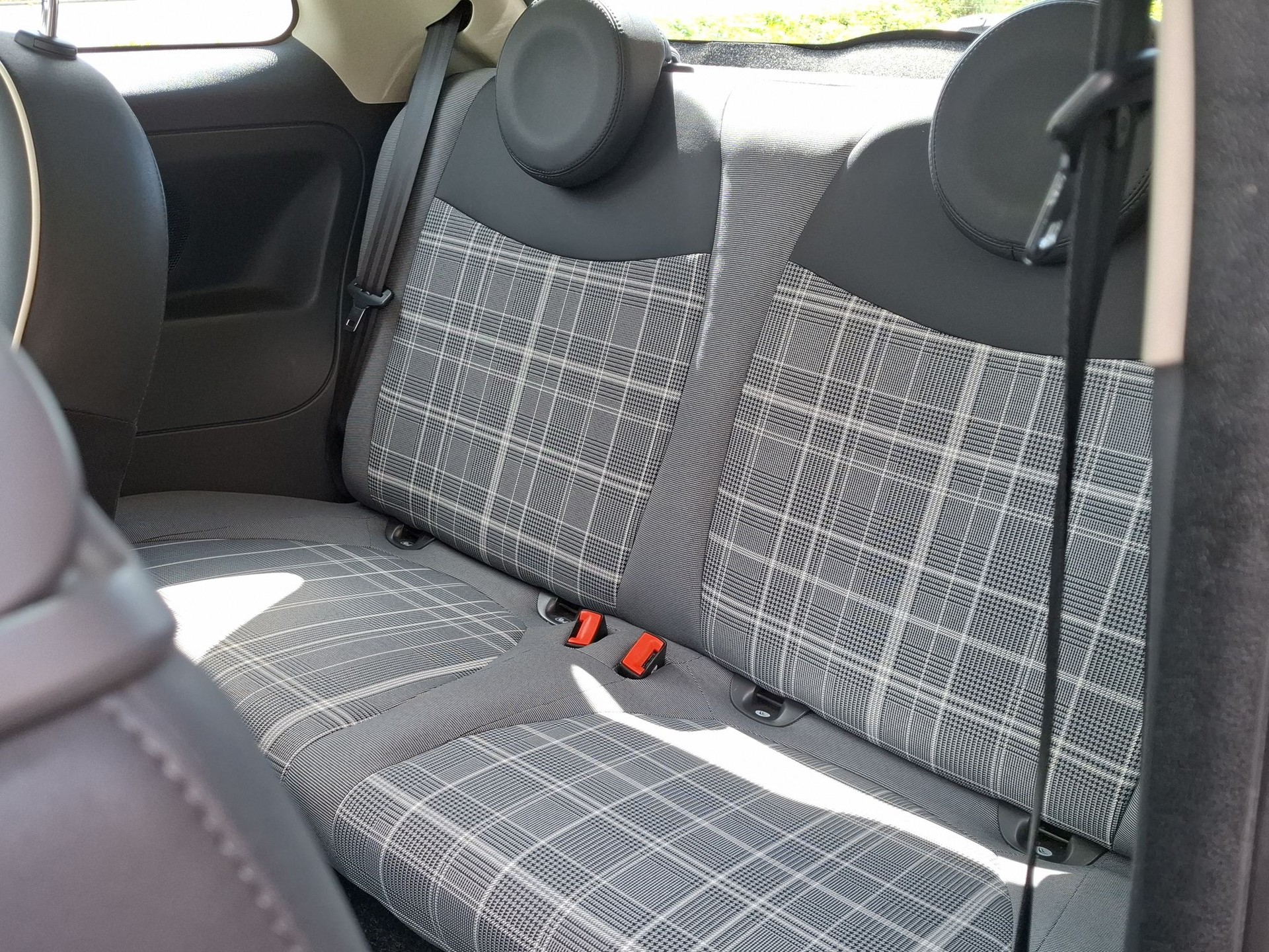 FIAT 500 1.2 Lounge-image-8