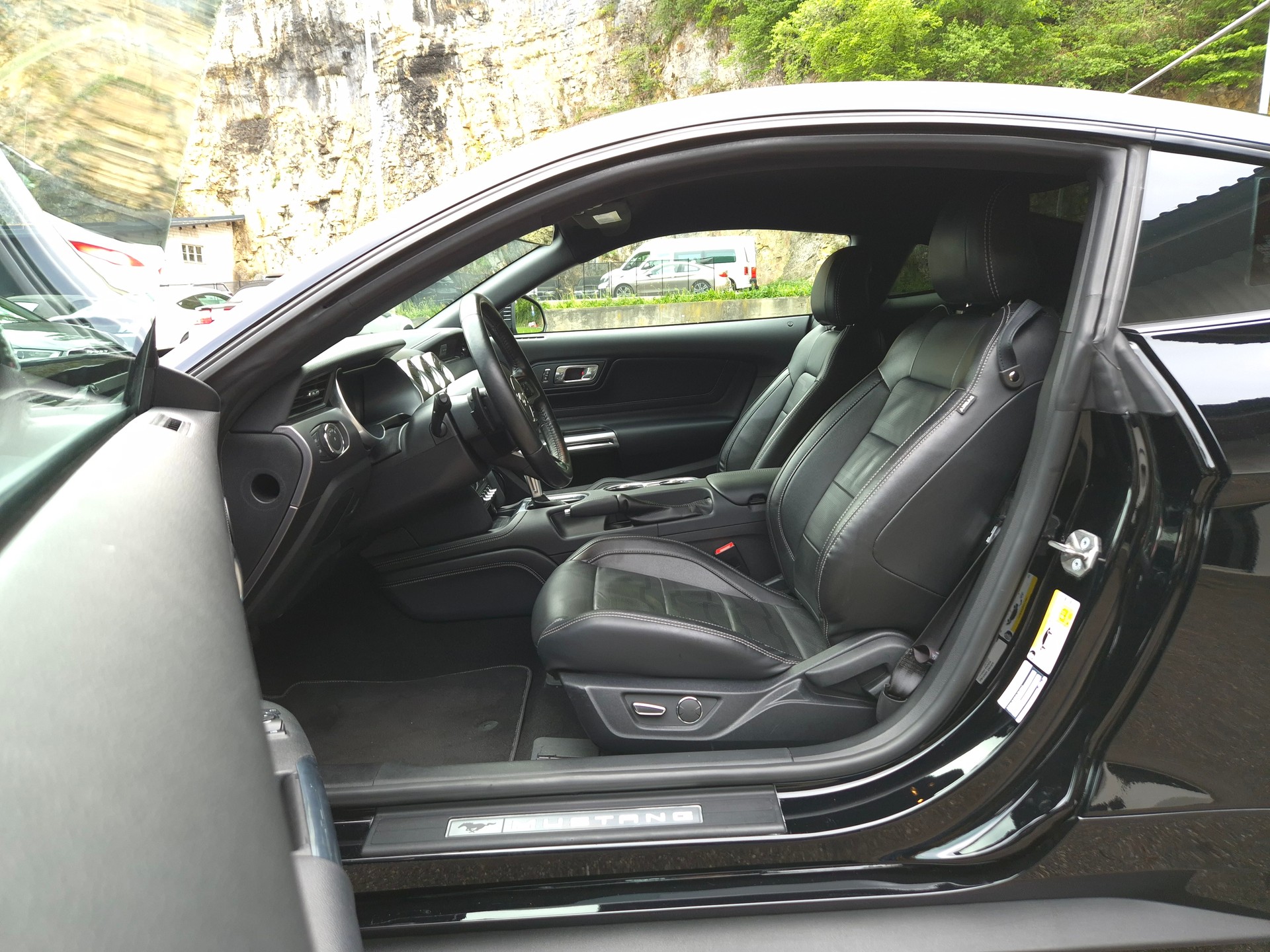 FORD Mustang Fastback 5.0 V8 GT Automat-image-16