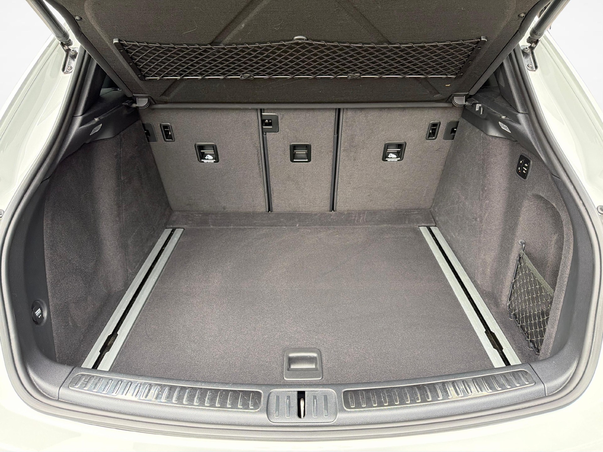 PORSCHE Macan 2.9 V6 Turbo-image-16