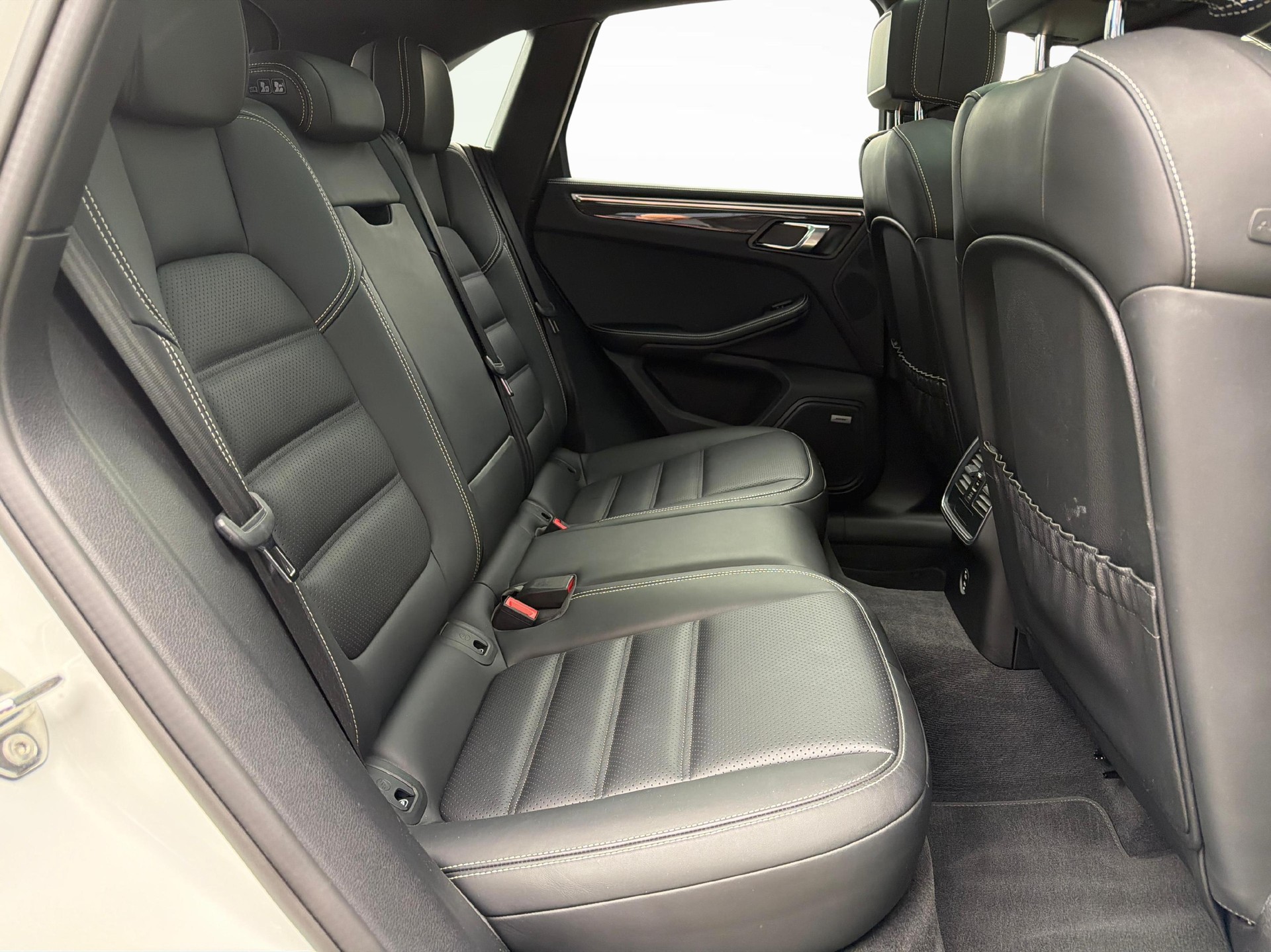 PORSCHE Macan 2.9 V6 Turbo-image-14