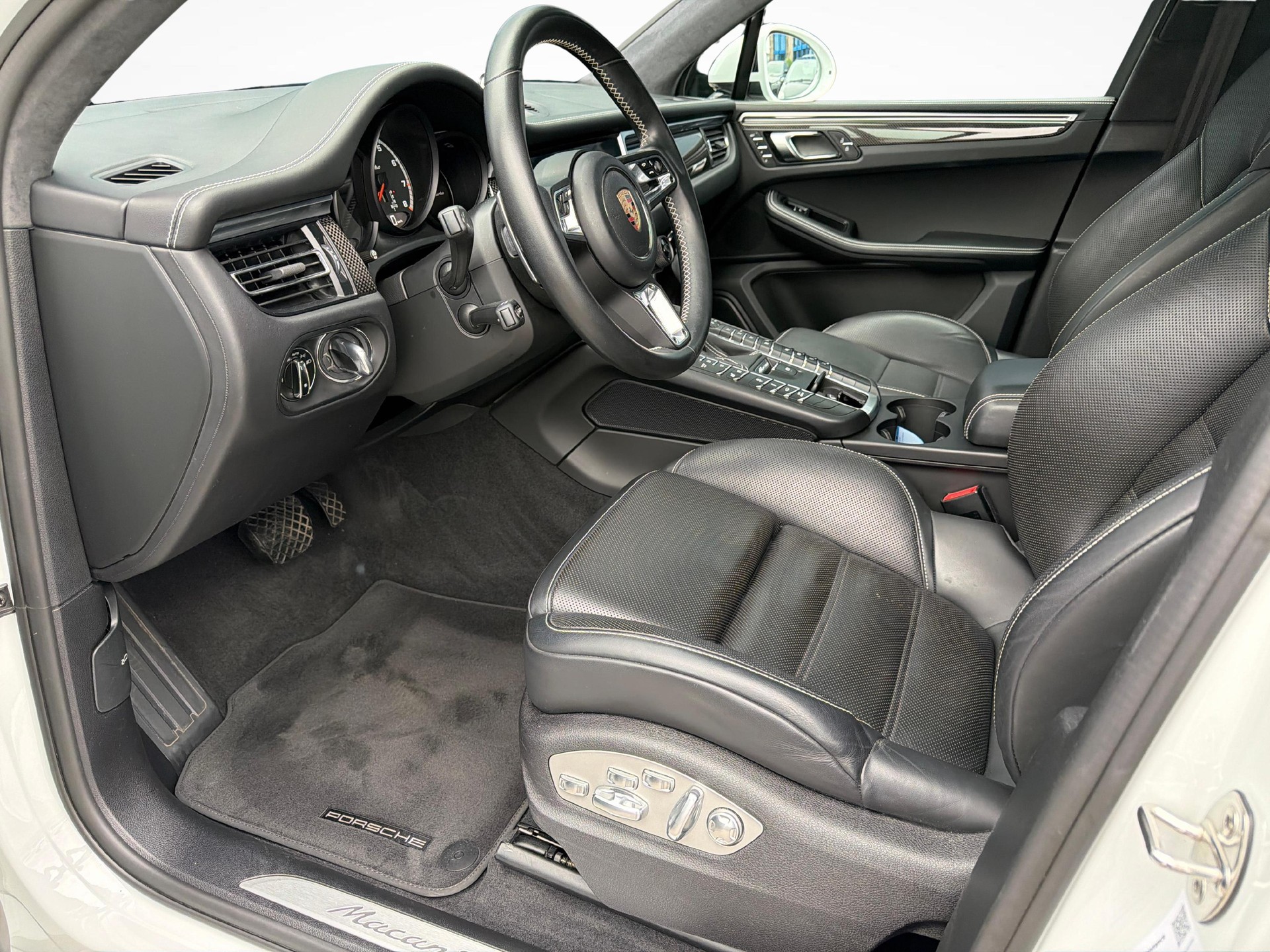 PORSCHE Macan 2.9 V6 Turbo-image-10