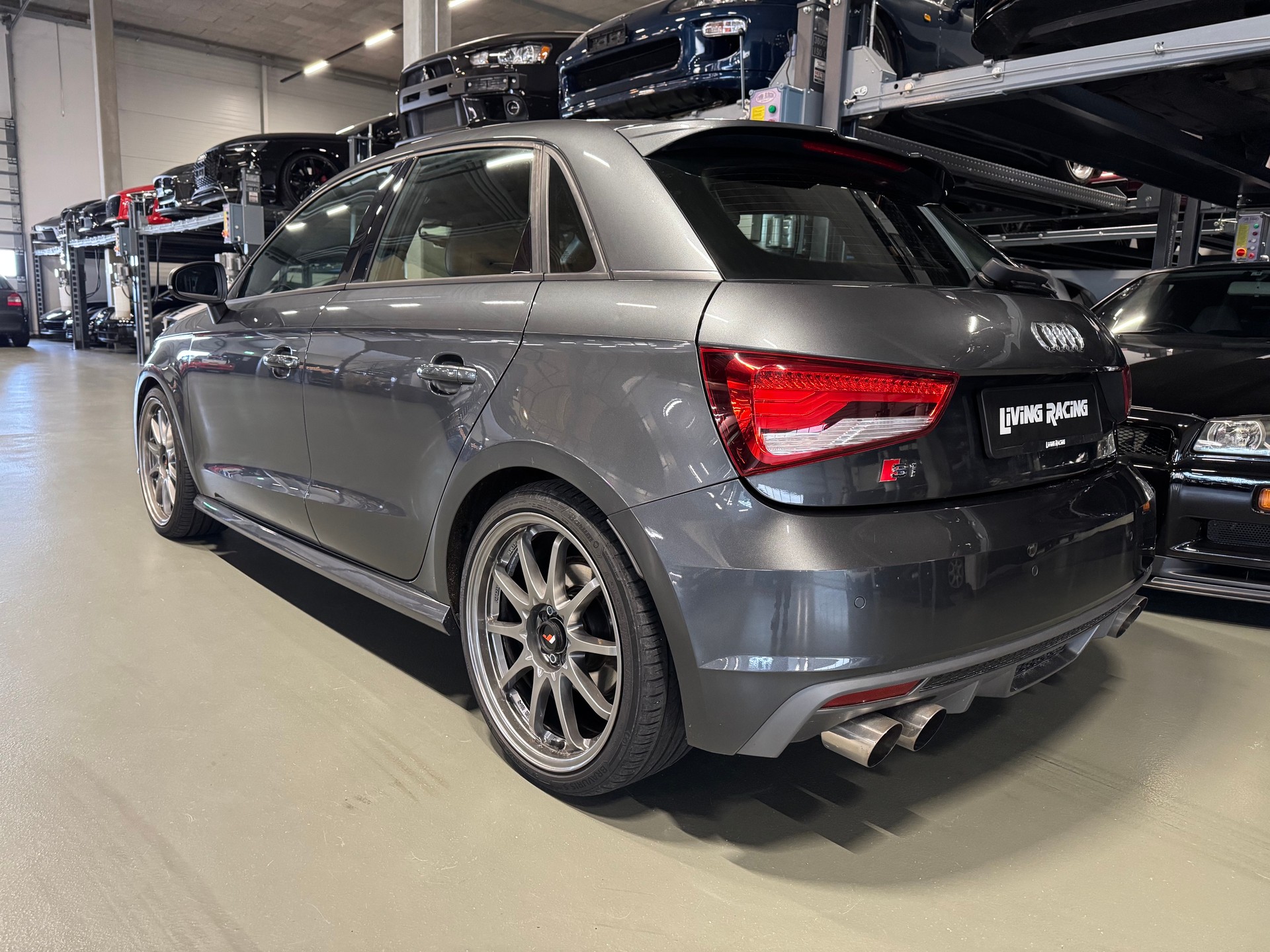 AUDI S1 Sportback 2.0 TFSI quattro *Bull-X-Milltek*-image-2