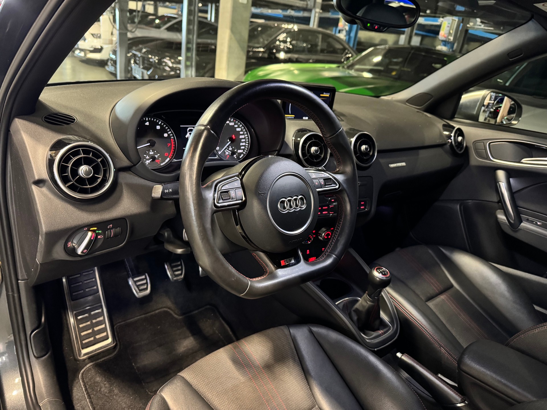 AUDI S1 Sportback 2.0 TFSI quattro *Bull-X-Milltek*-image-7